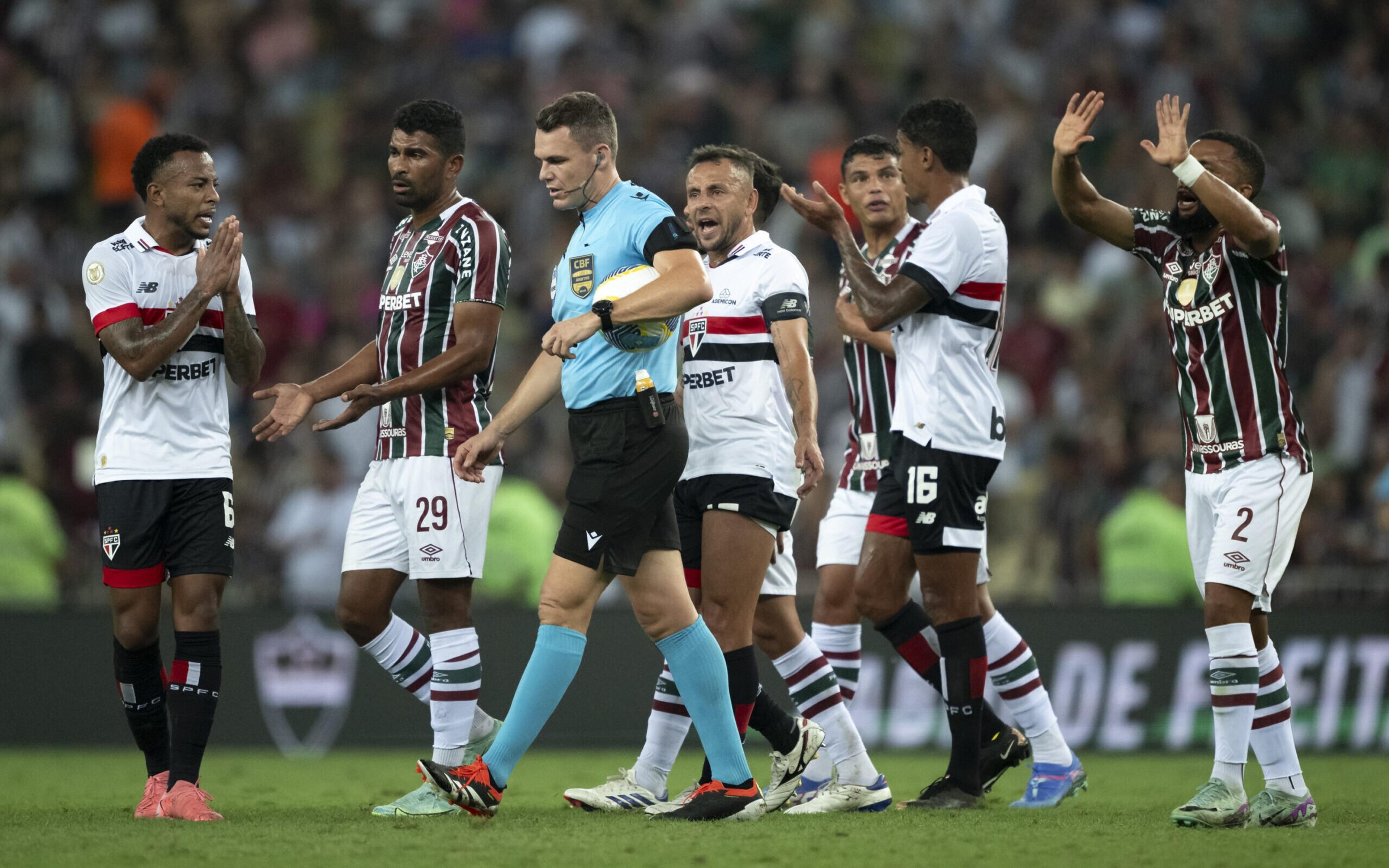 STJD adia julgamento que pode anular partida entre São Paulo e Fluminense