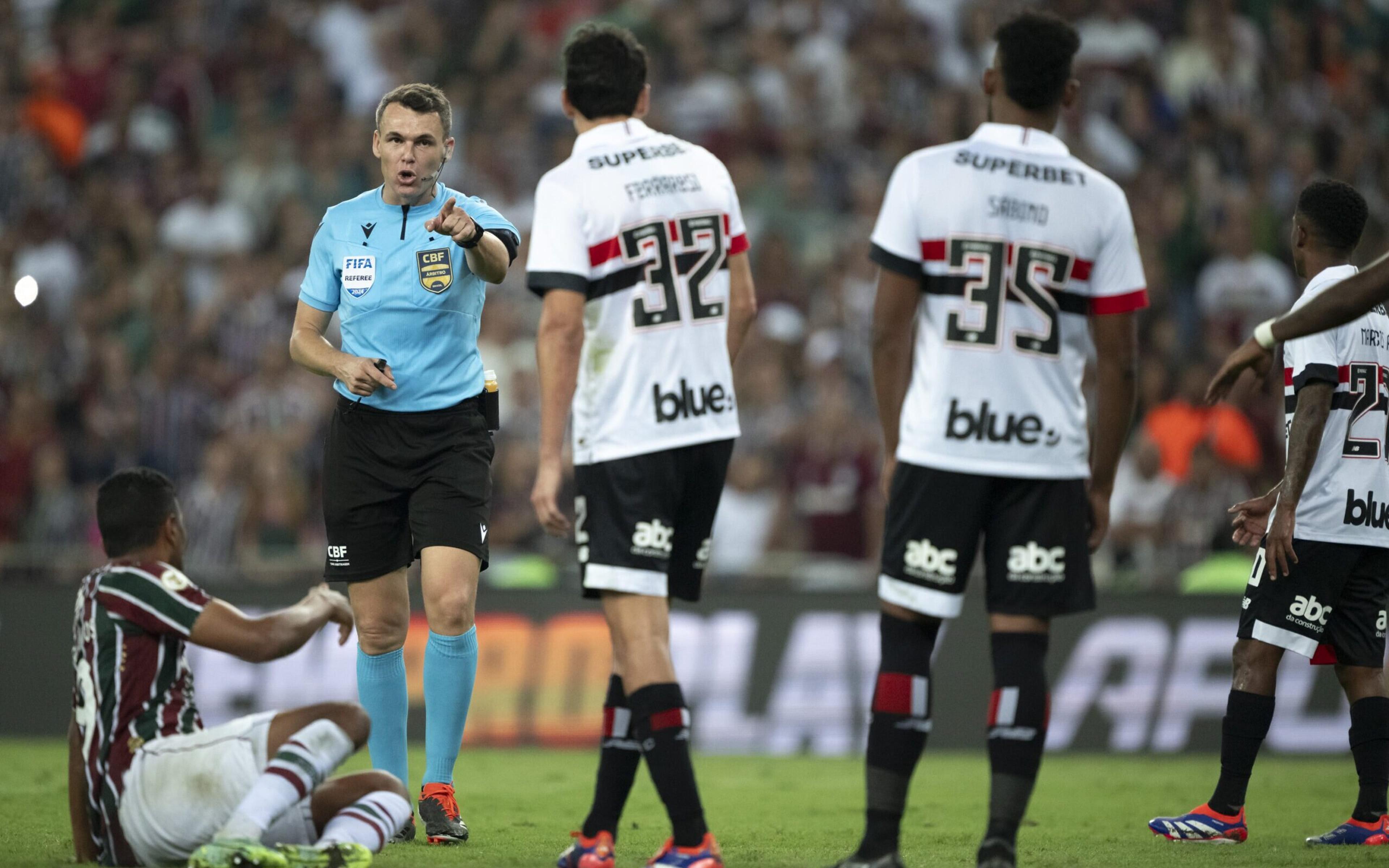 Árbitro de Fluminense x São Paulo é denunciado pelo STJD