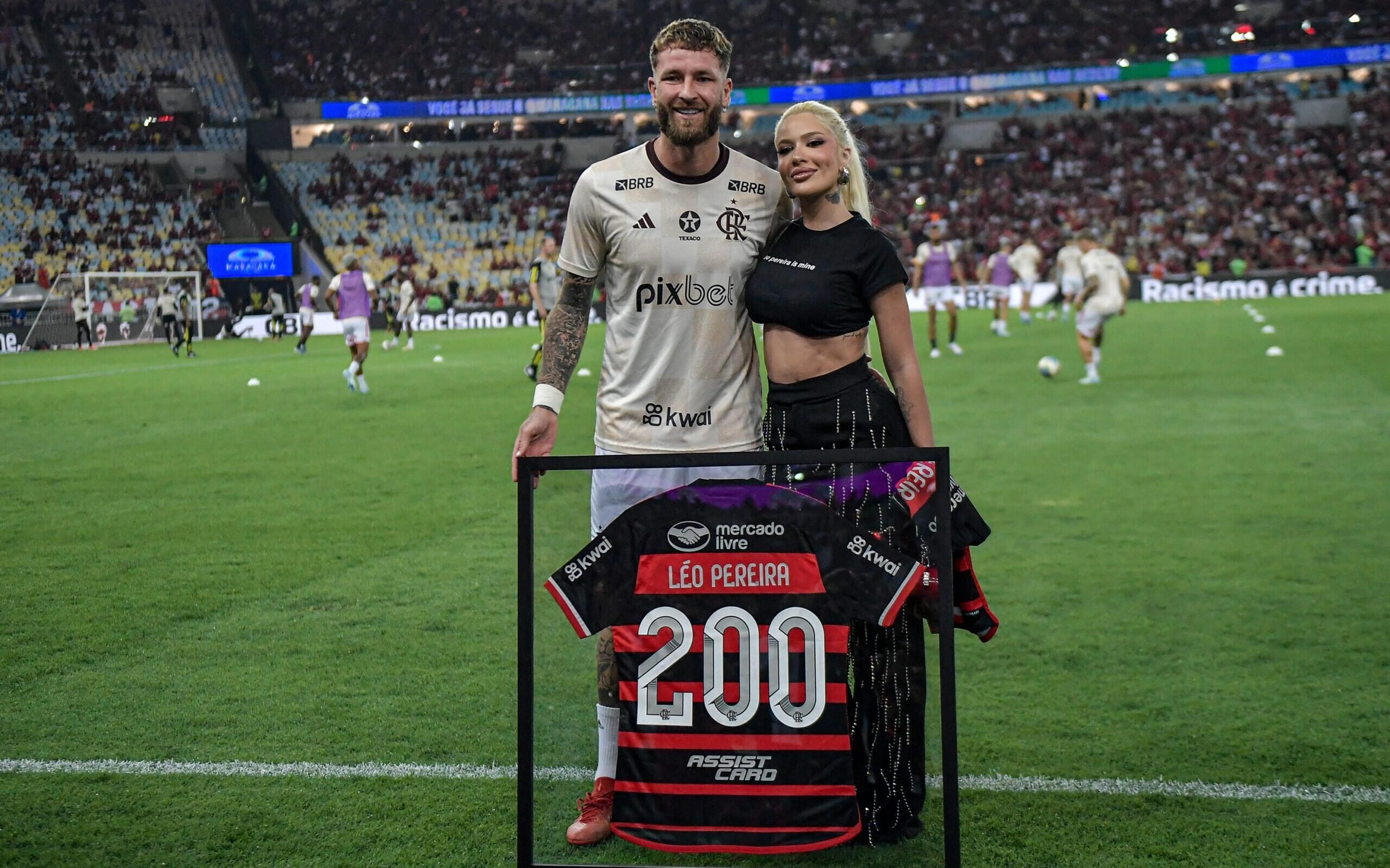 Homenageado, Léo Pereira atinge marca importante com a camisa do Flamengo