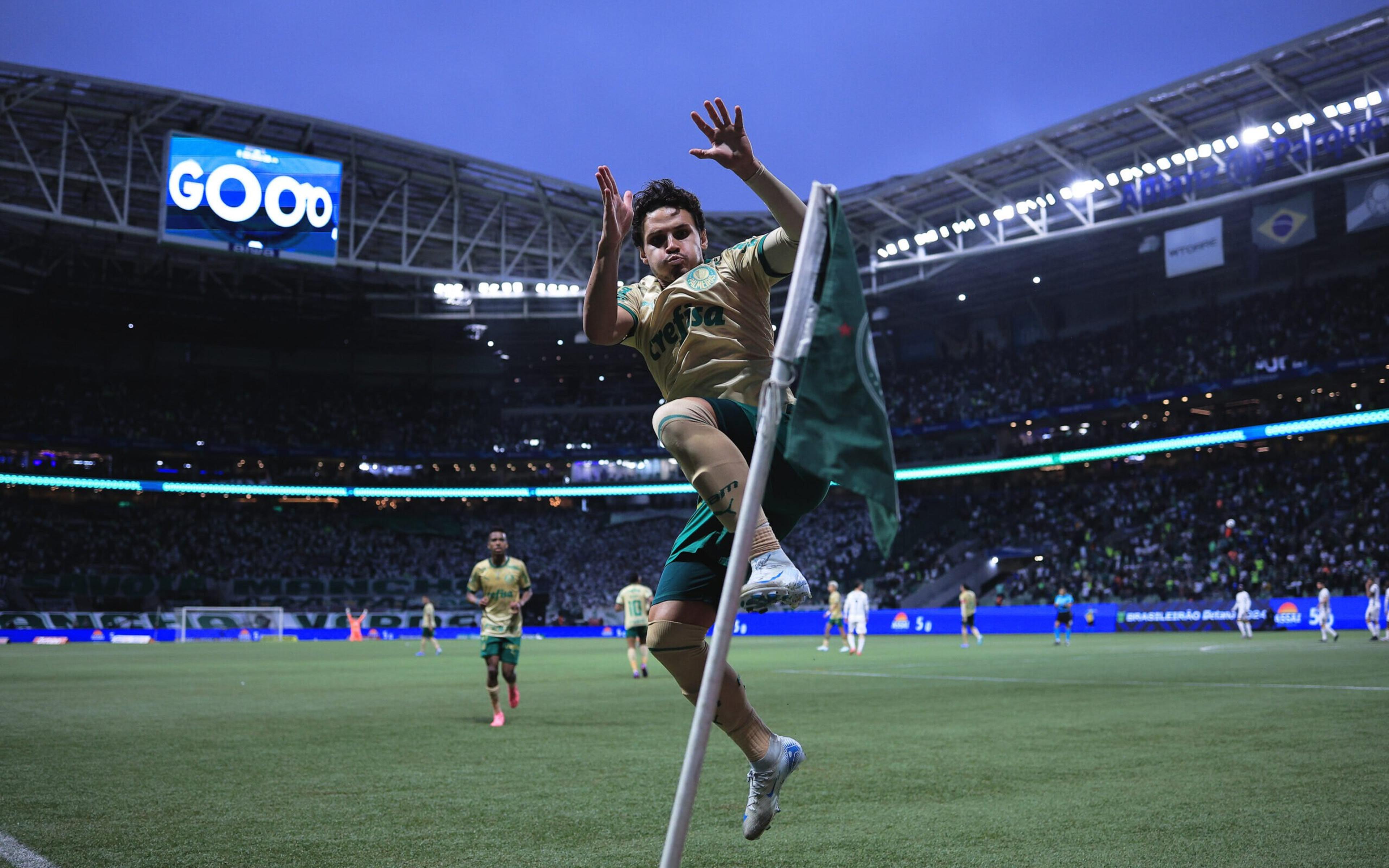 Raphael Veiga, do Palmeiras, é o maior artilheiro do Allianz Parque