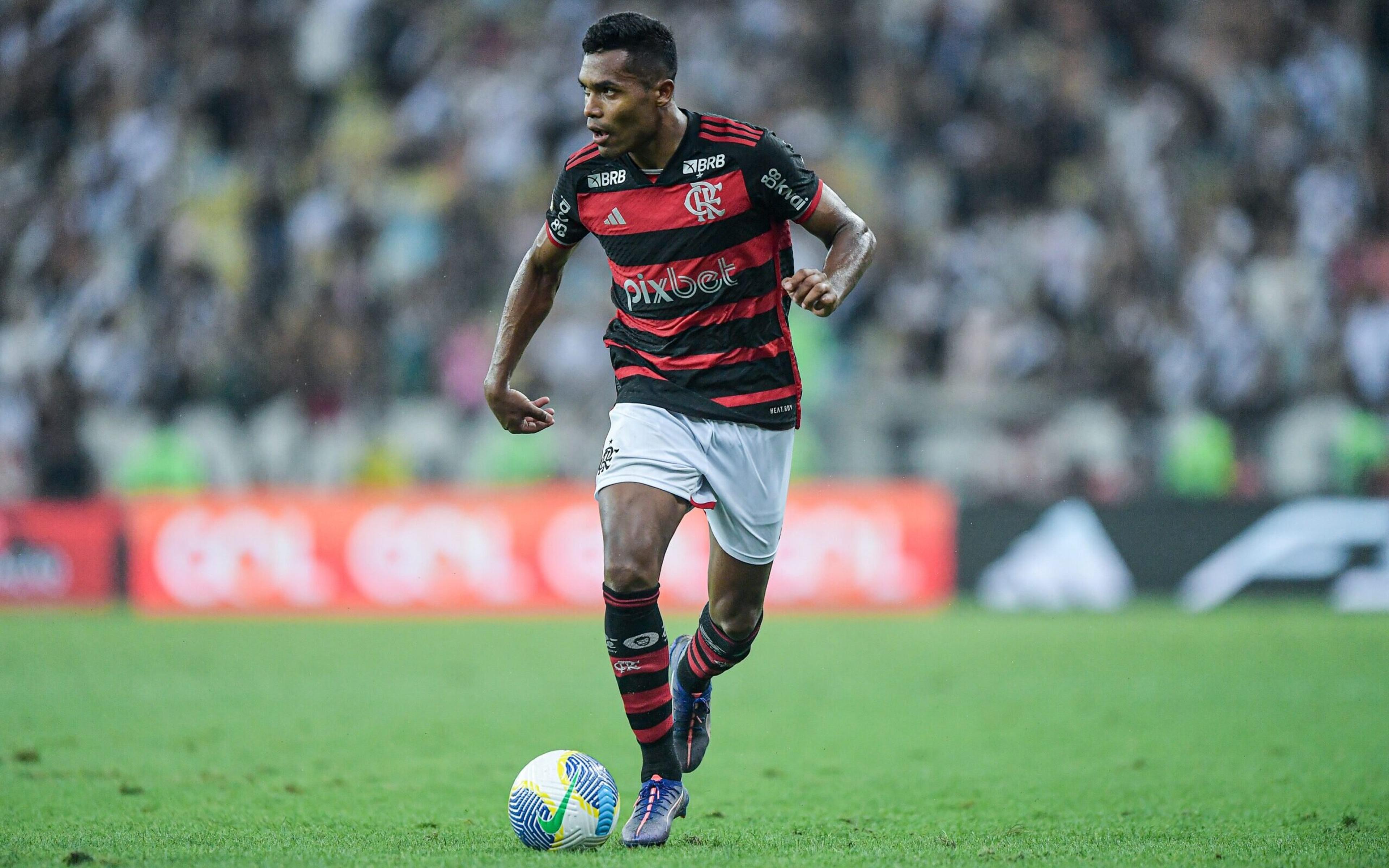 Alex Sandro analisa estreia pelo Flamengo e gol de empate do Vasco: ‘Baixamos a guarda’