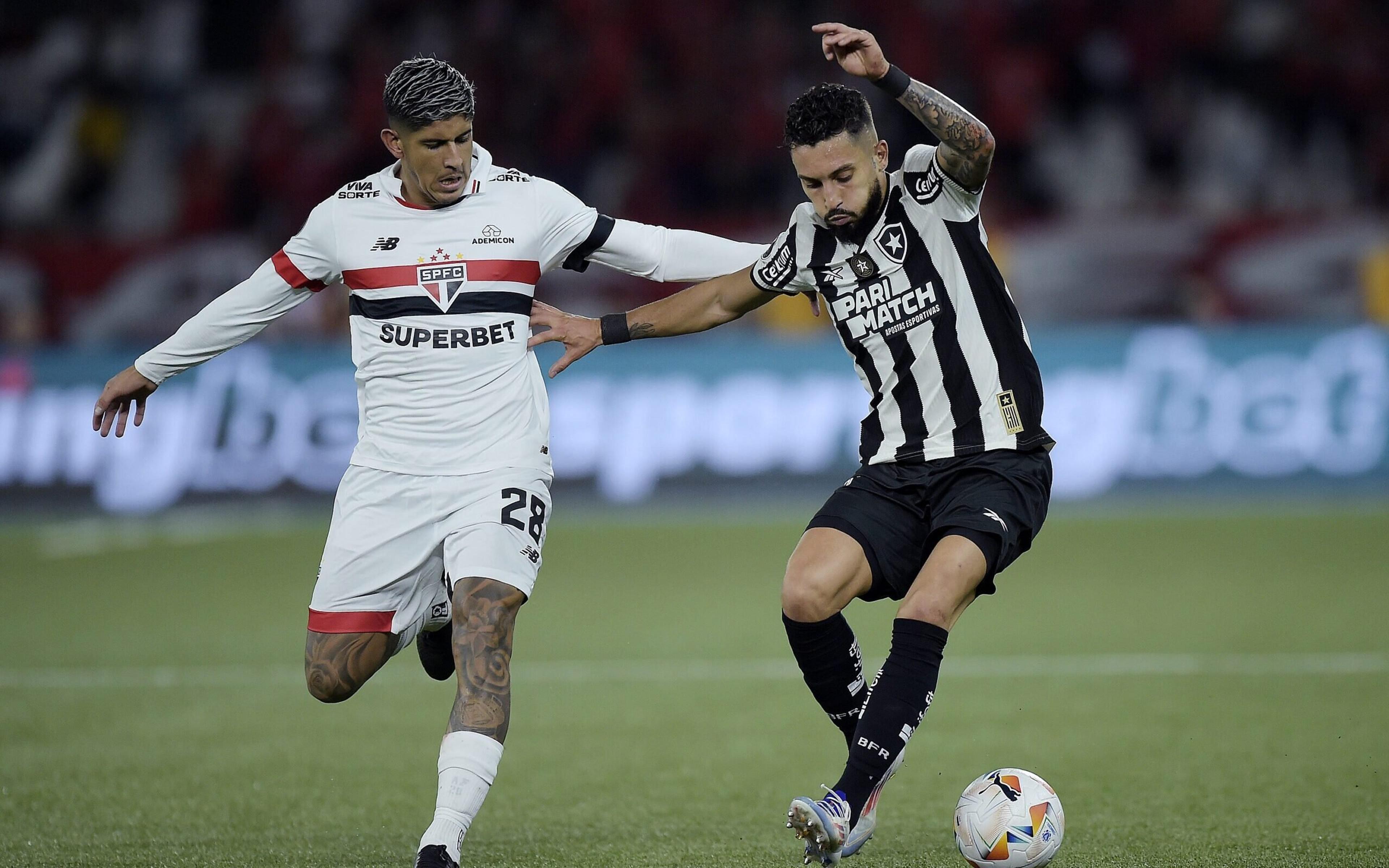 Com ‘chuva de gols perdidos’, Botafogo e São Paulo empatam pela Libertadores