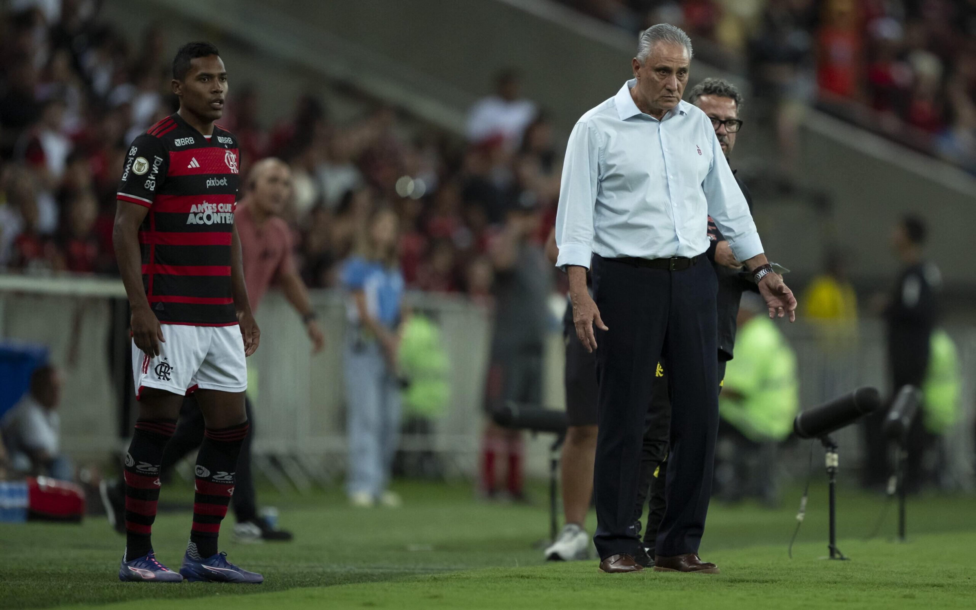 Pressionado, Tite diz ter confiança da diretoria do Flamengo: ‘Respeito constante’