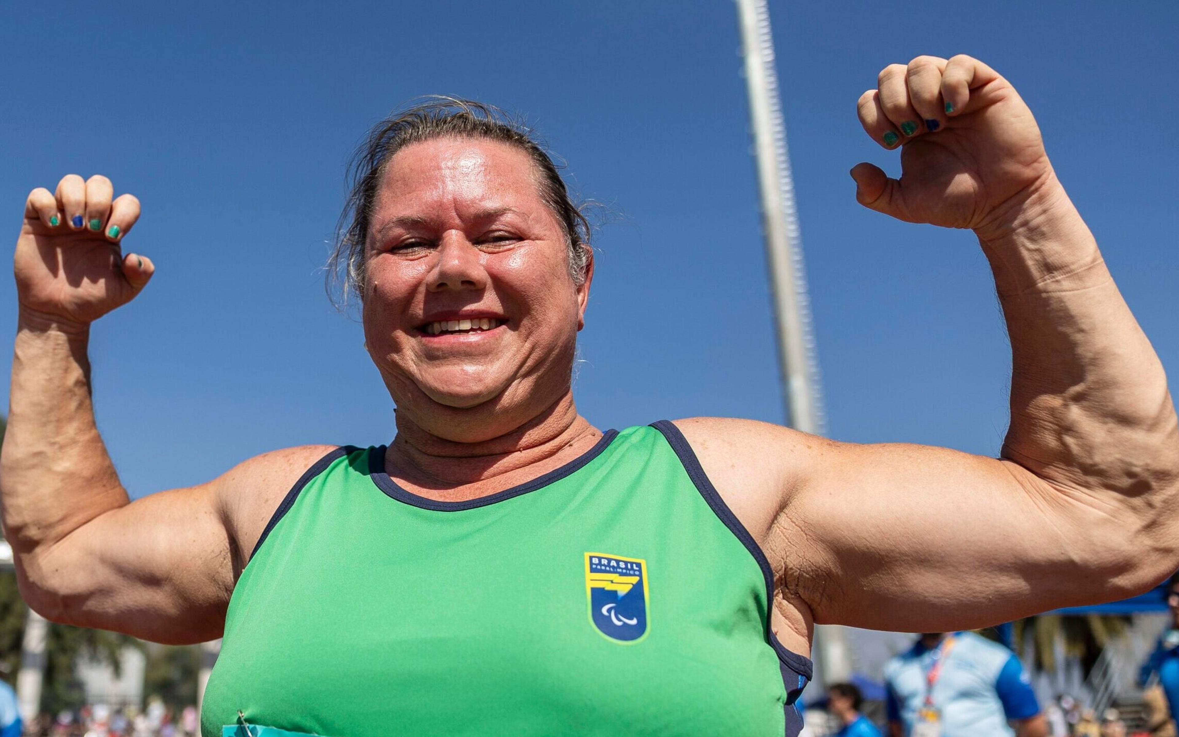 Paralimpíadas: Beth Gomes conquista medalha de prata no arremesso de peso