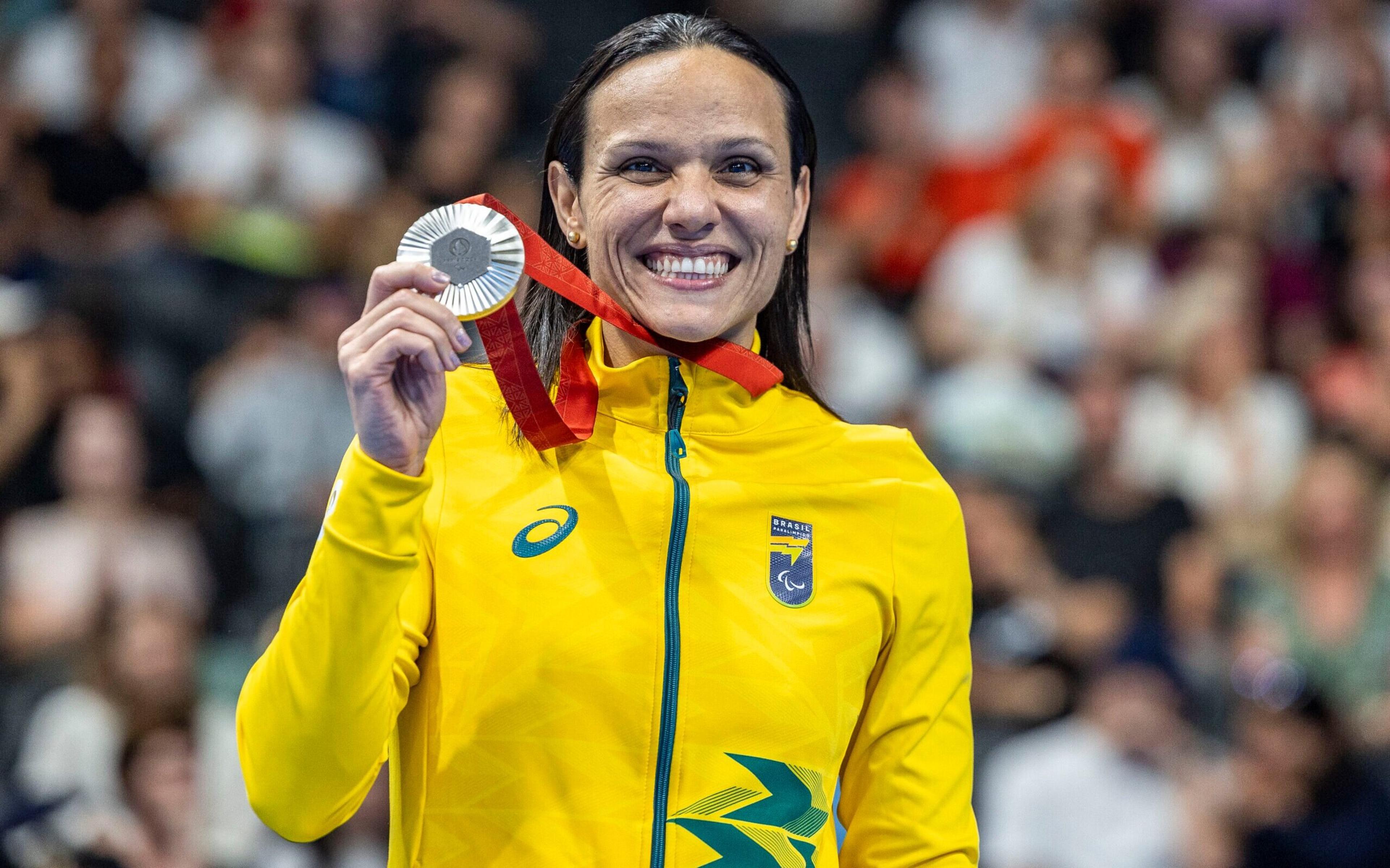 Conheça Maria Carolina Santiago, a maior campeã paralímpica do Brasil