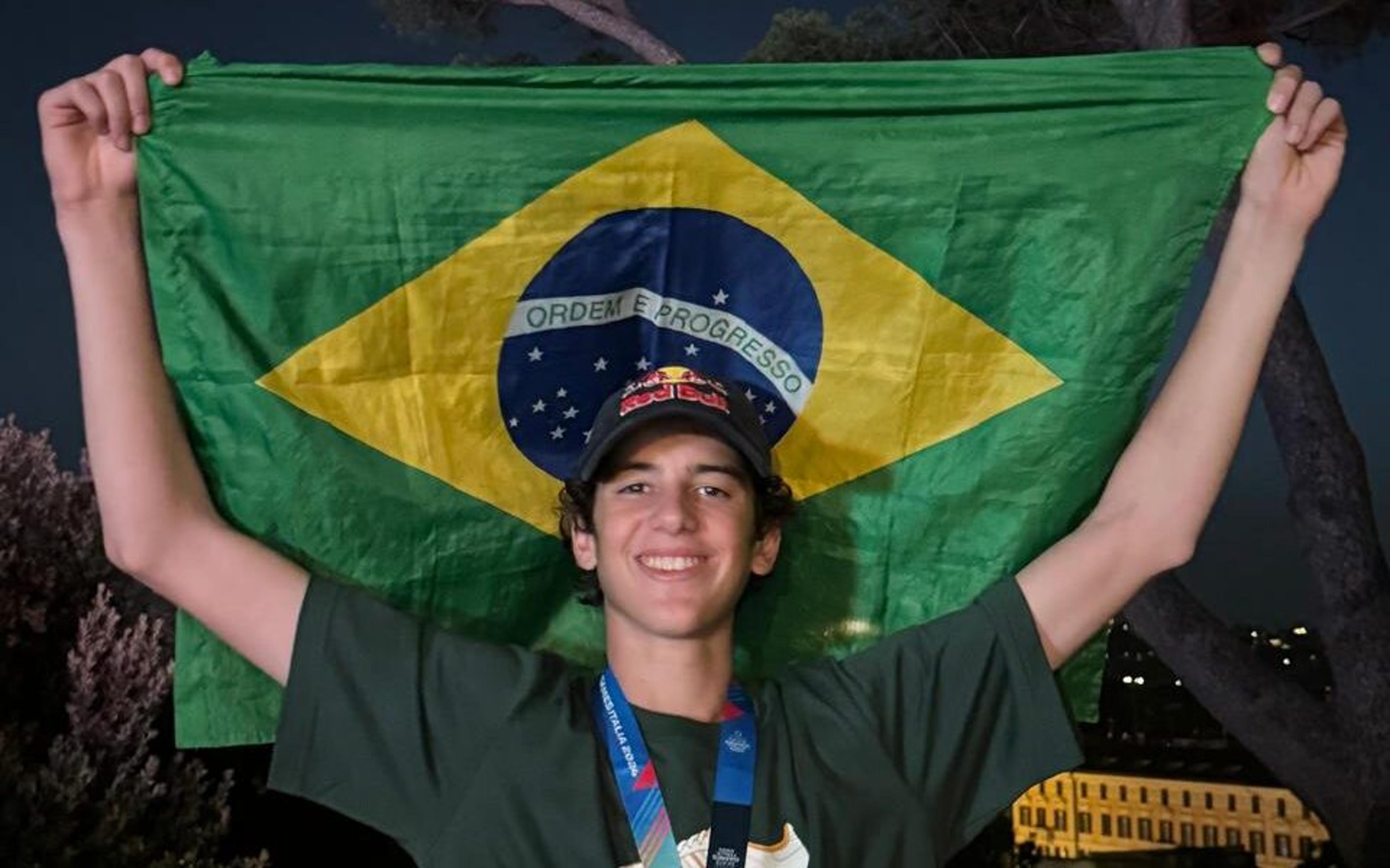 Skate: Gui Khury é campeão mundial da modalidade vert; Augusto Akio é segundo