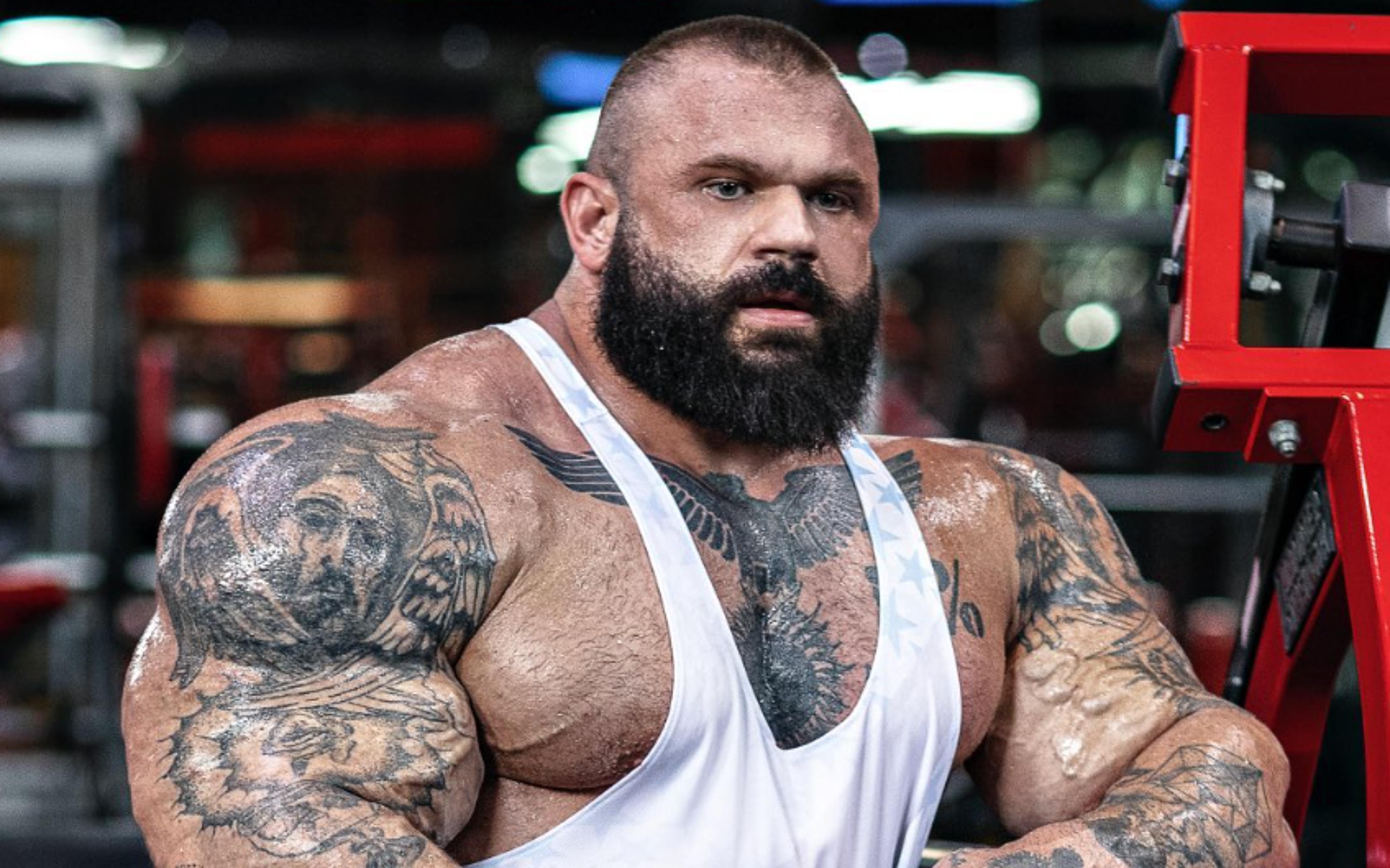 Bodybuilder bielorruso famoso por ingerir 16 mil calorias morre aos 36 anos