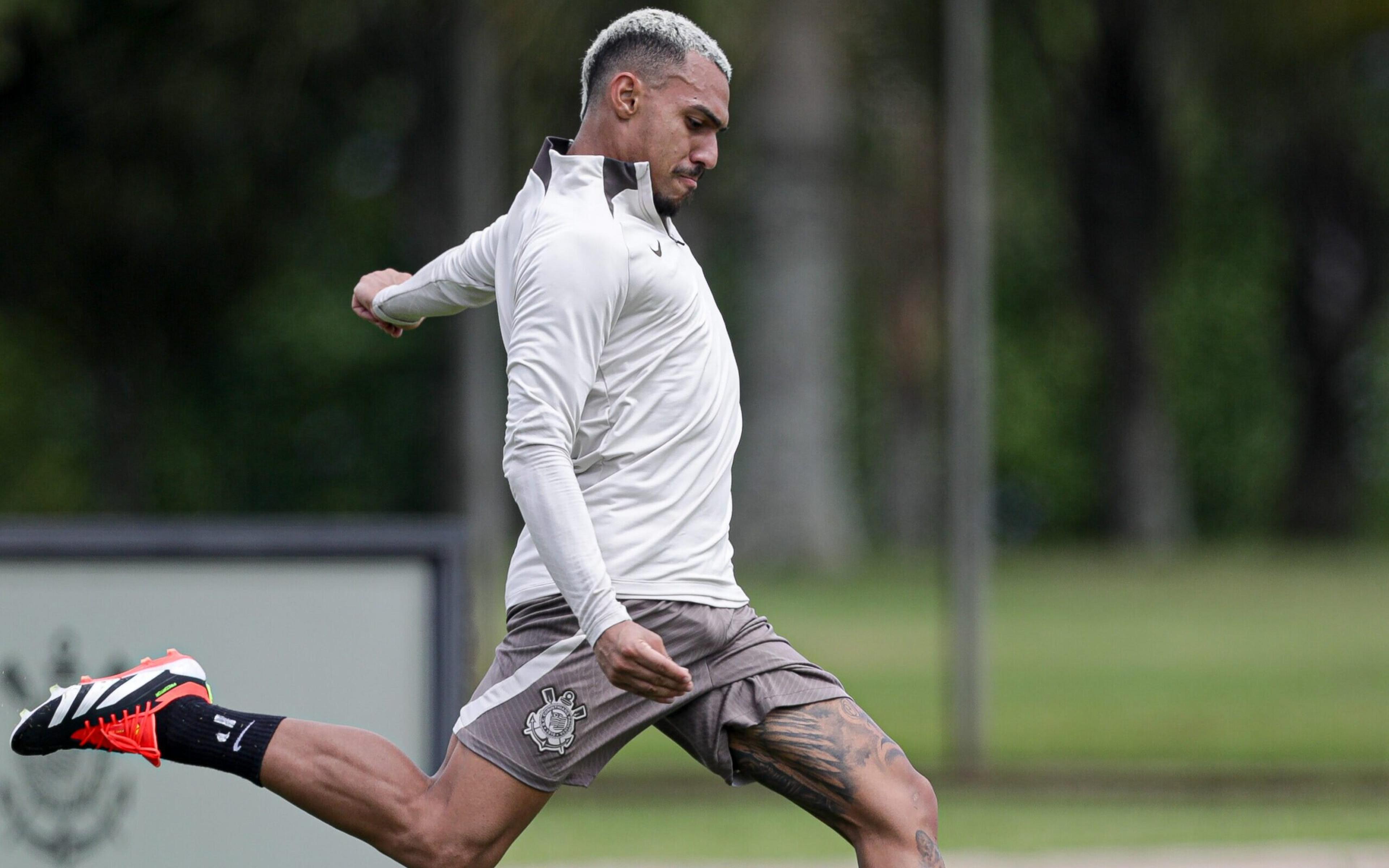 Flamengo cobra Corinthians e Internacional por pagamentos de Matheuzinho e Thiago Maia