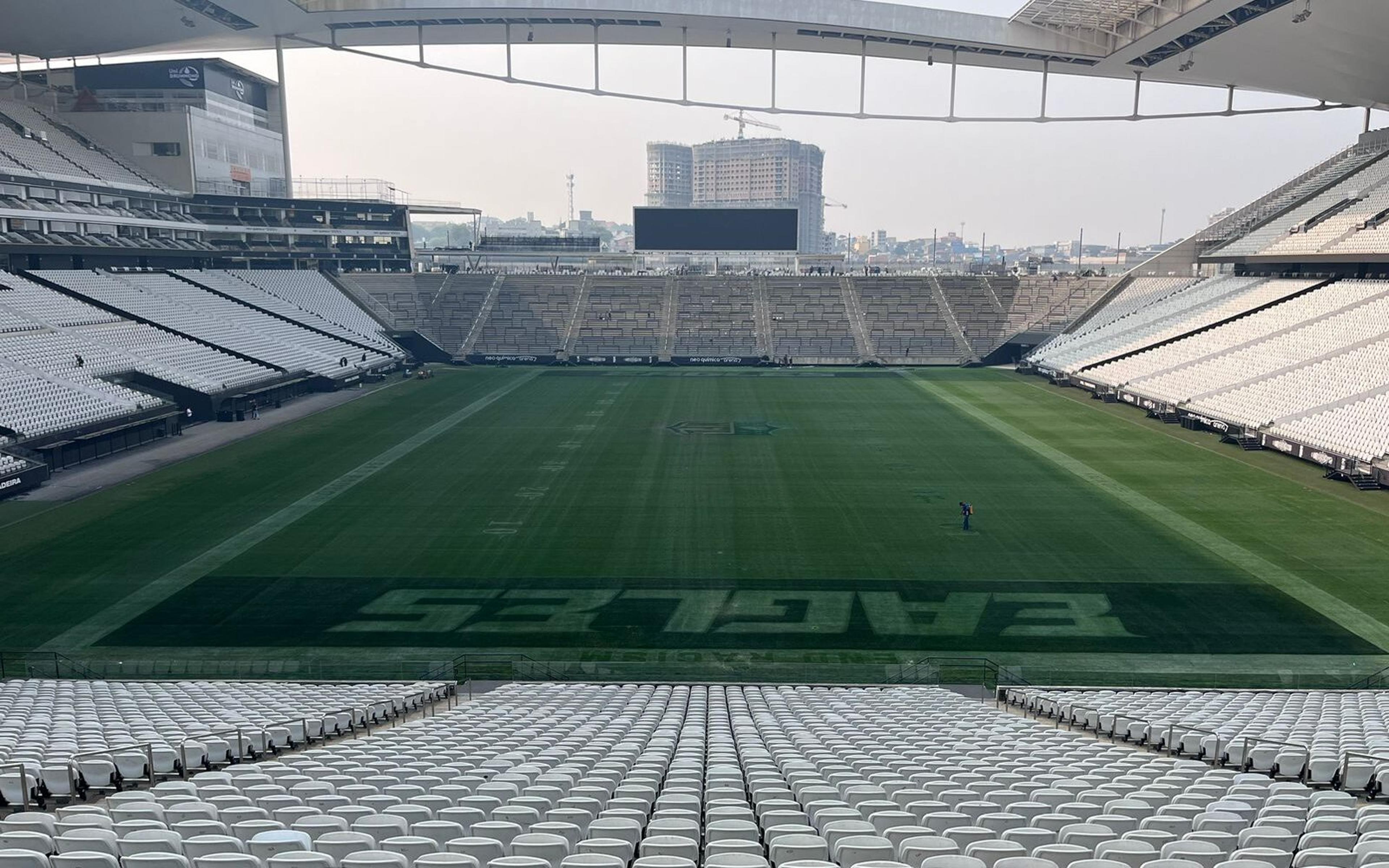 Estádio do Corinthians passa por alterações após partida da NFL