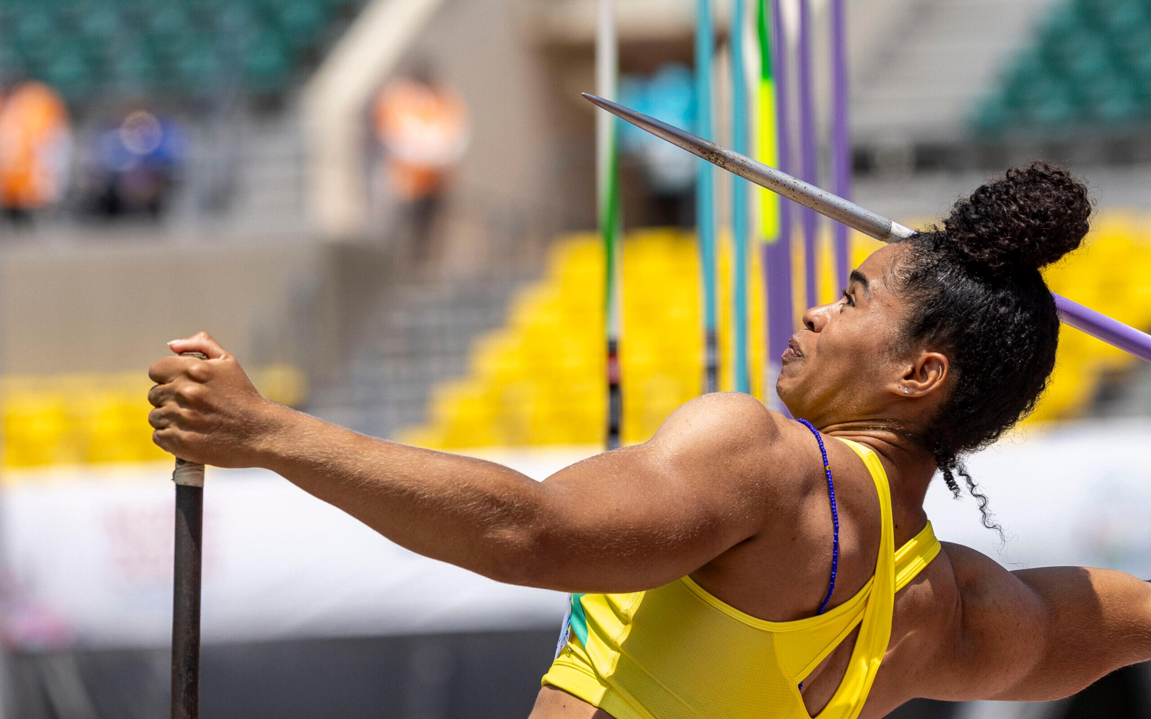 Paralimpíadas: Raíssa Machado conquista medalha de prata no lançamento de dardo