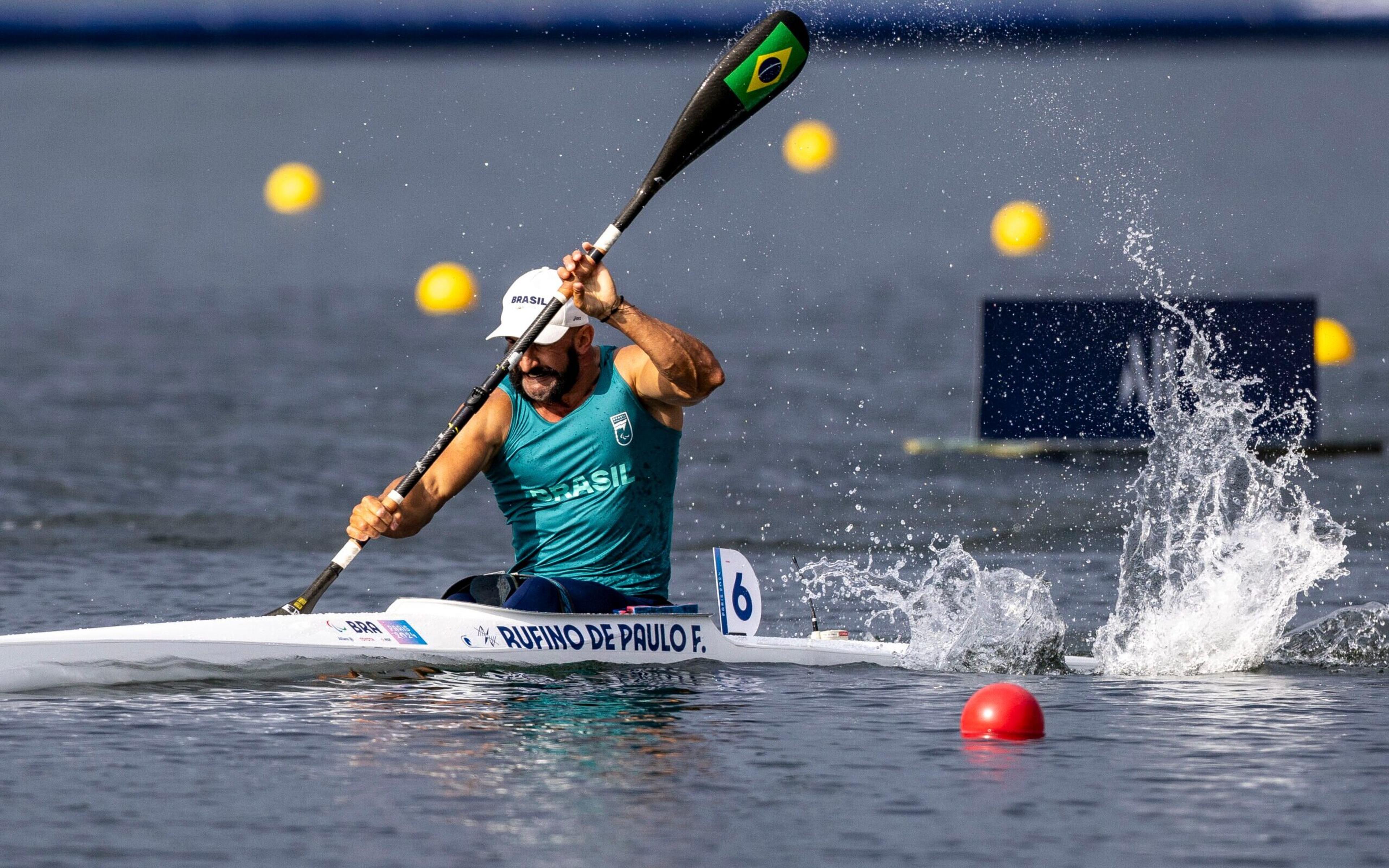 Paralimpíadas: Brasil conquista medalha de ouro e prata na canoagem