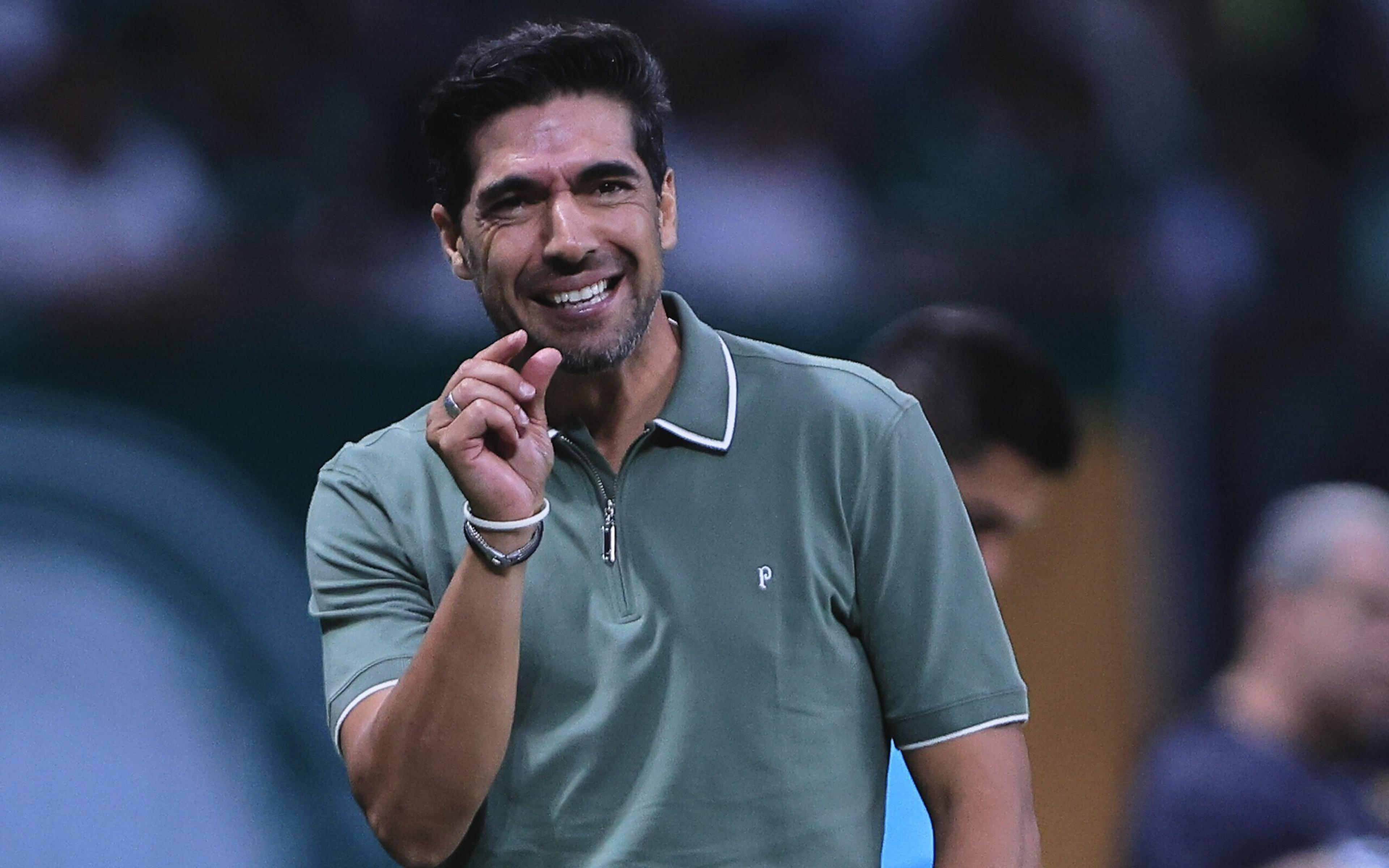 Palmeiras consegue efeito suspensivo, e Abel Ferreira segue à disposição