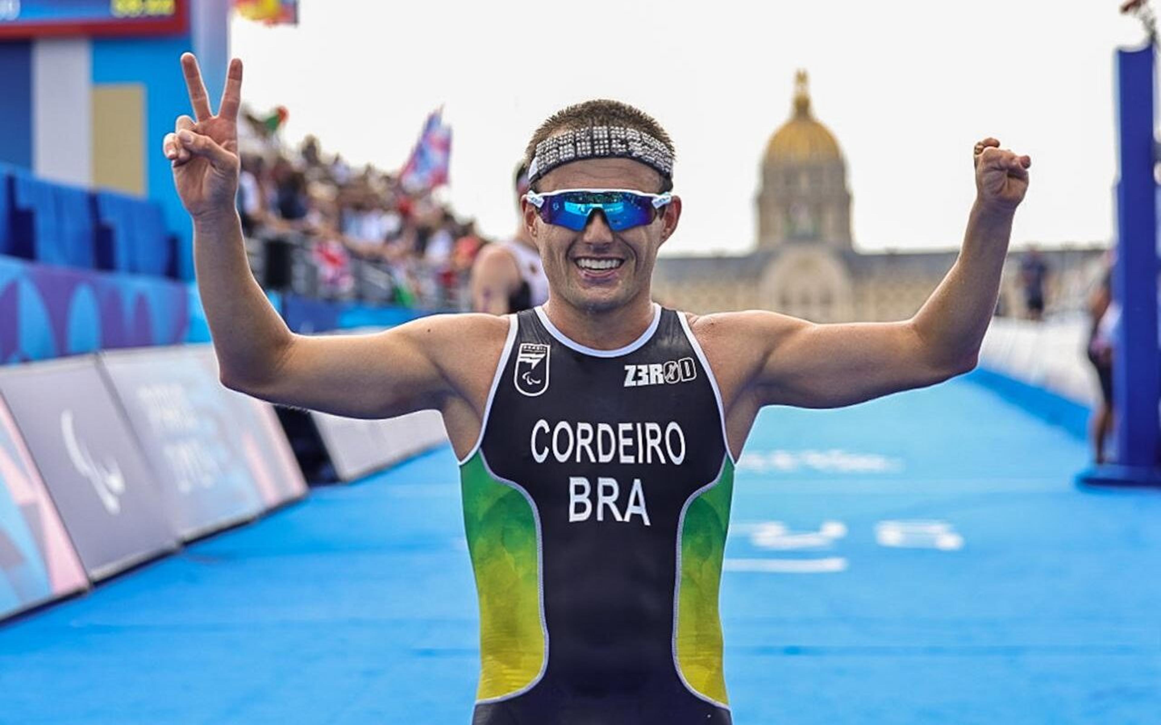 Ronan Cordeiro conquista primeira medalha do Brasil no triatlo em Paralimpíadas