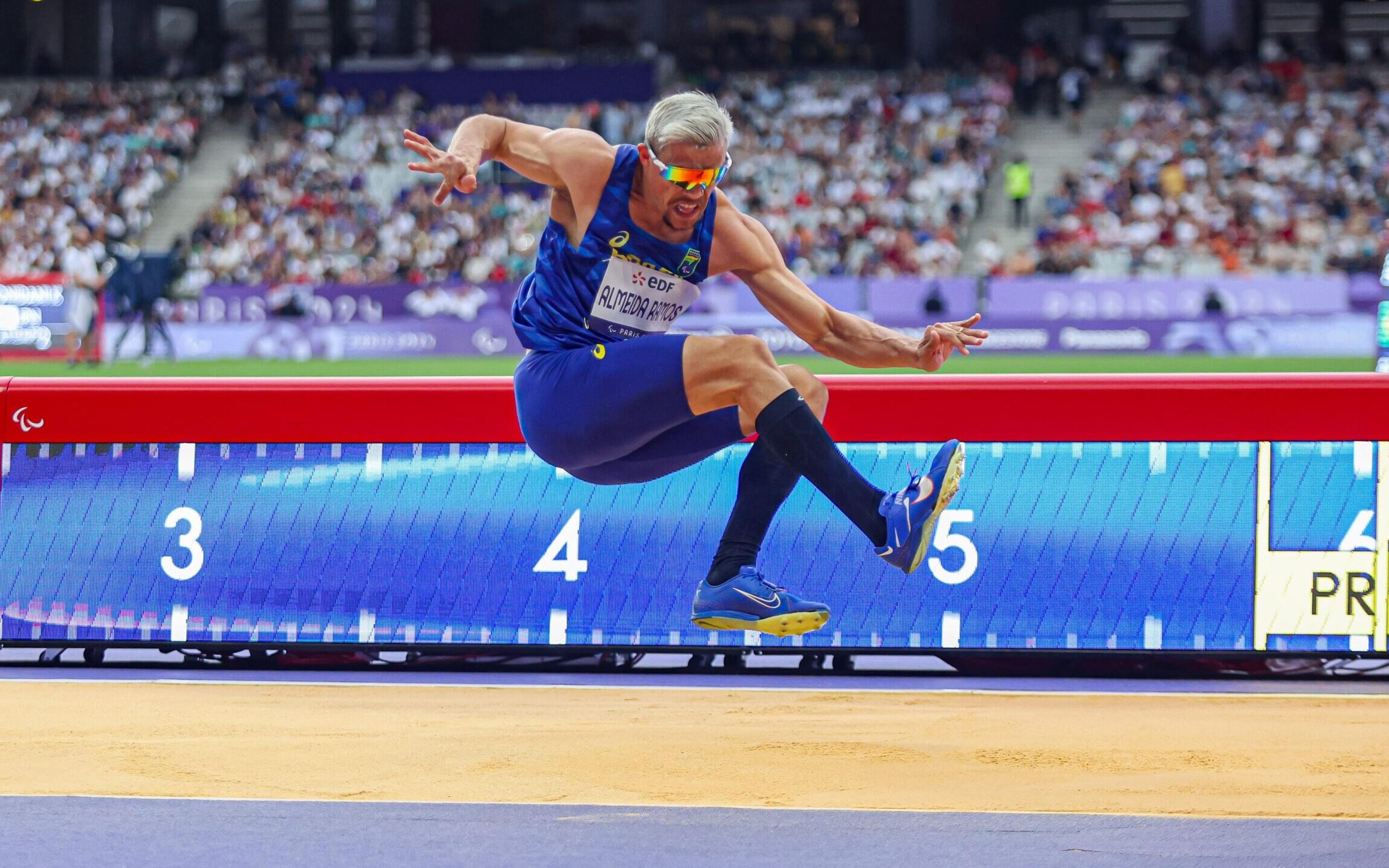 Paralimpíadas: Aser Matheus conquista medalha de prata no salto em distância (T36)