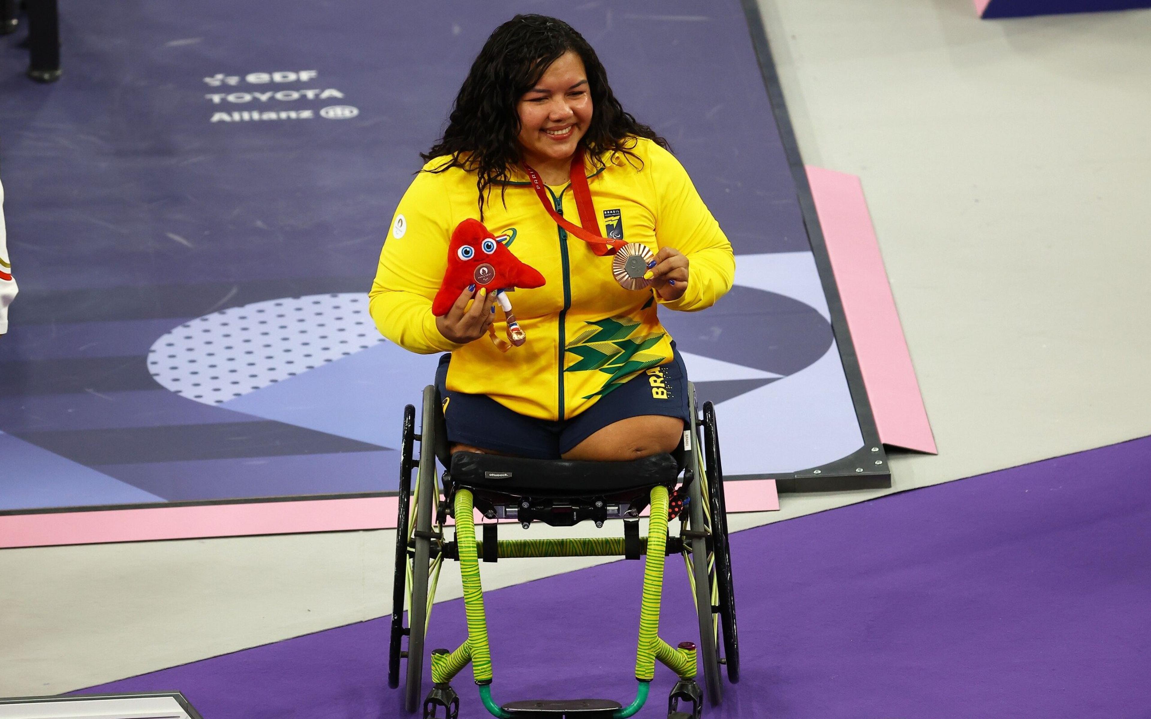 Paralimpíadas: Maria Fátima de Castro leva a medalha de bronze no halterofilismo 