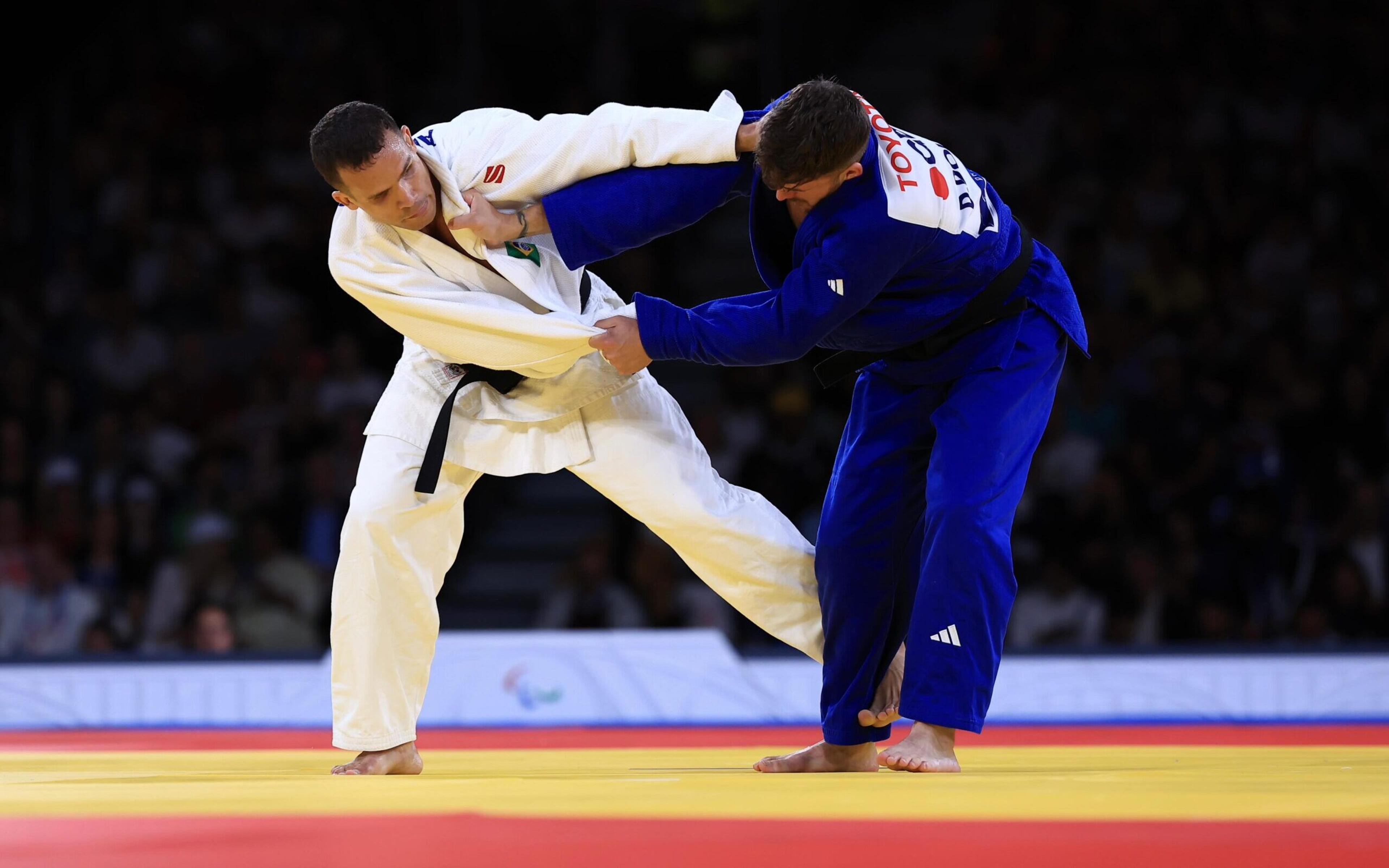 Paralimpíadas: Arthur Cavalcante conquista primeira medalha de ouro do judô masculino 