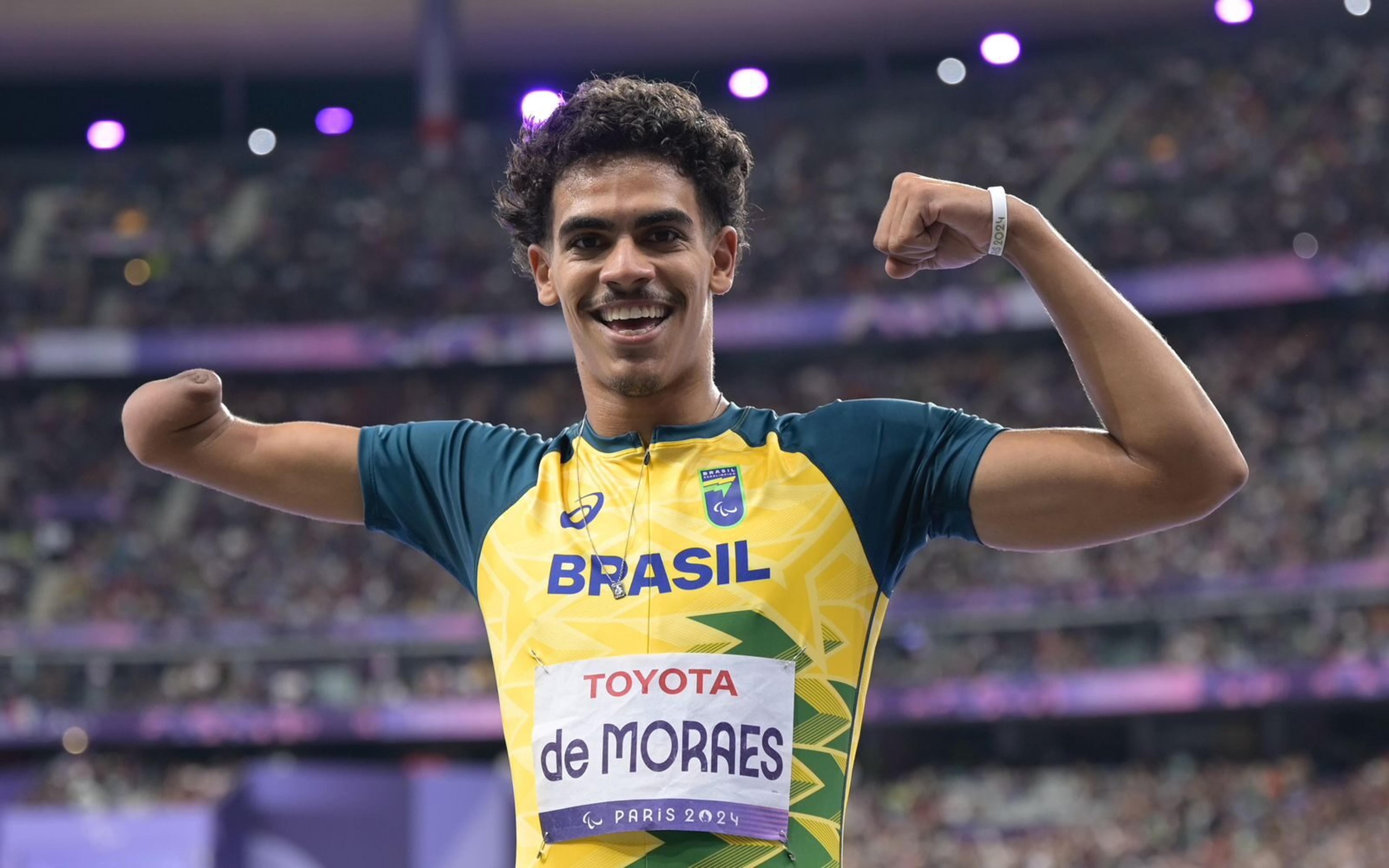 Paralimpíadas: Thomaz Ruan Moraes conquista a medalha de bronze nos 400m masculino (T47)