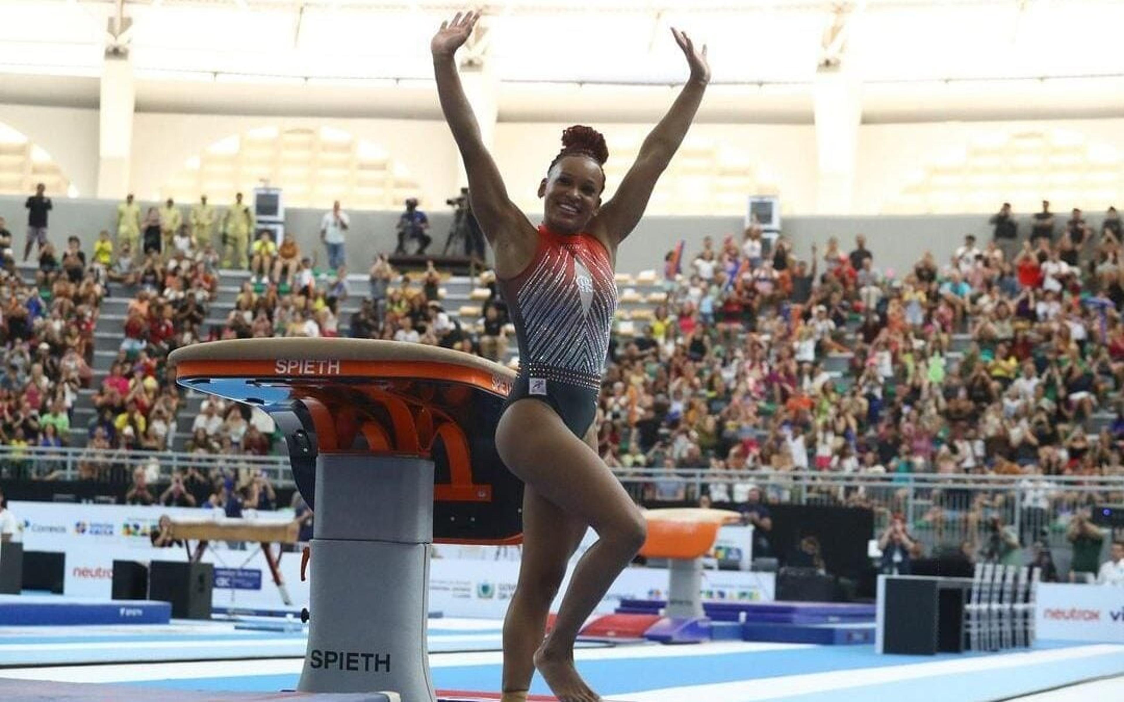 Rebeca Andrade revela próximos passos após ouro no Brasileiro de Ginástica Artística