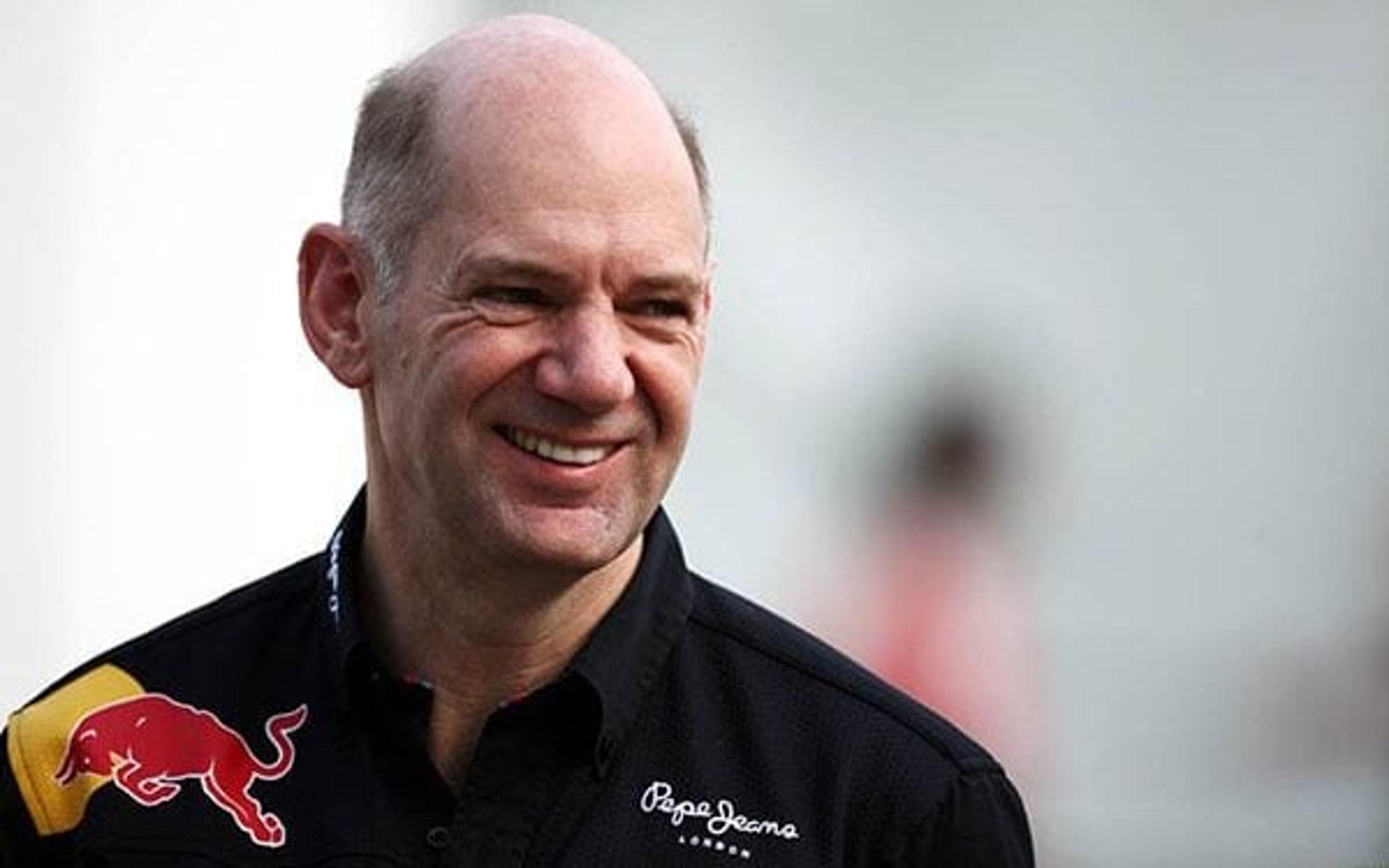 Newey acerta contrato com valor astronômico por ano para liderar projeto da Aston Martin