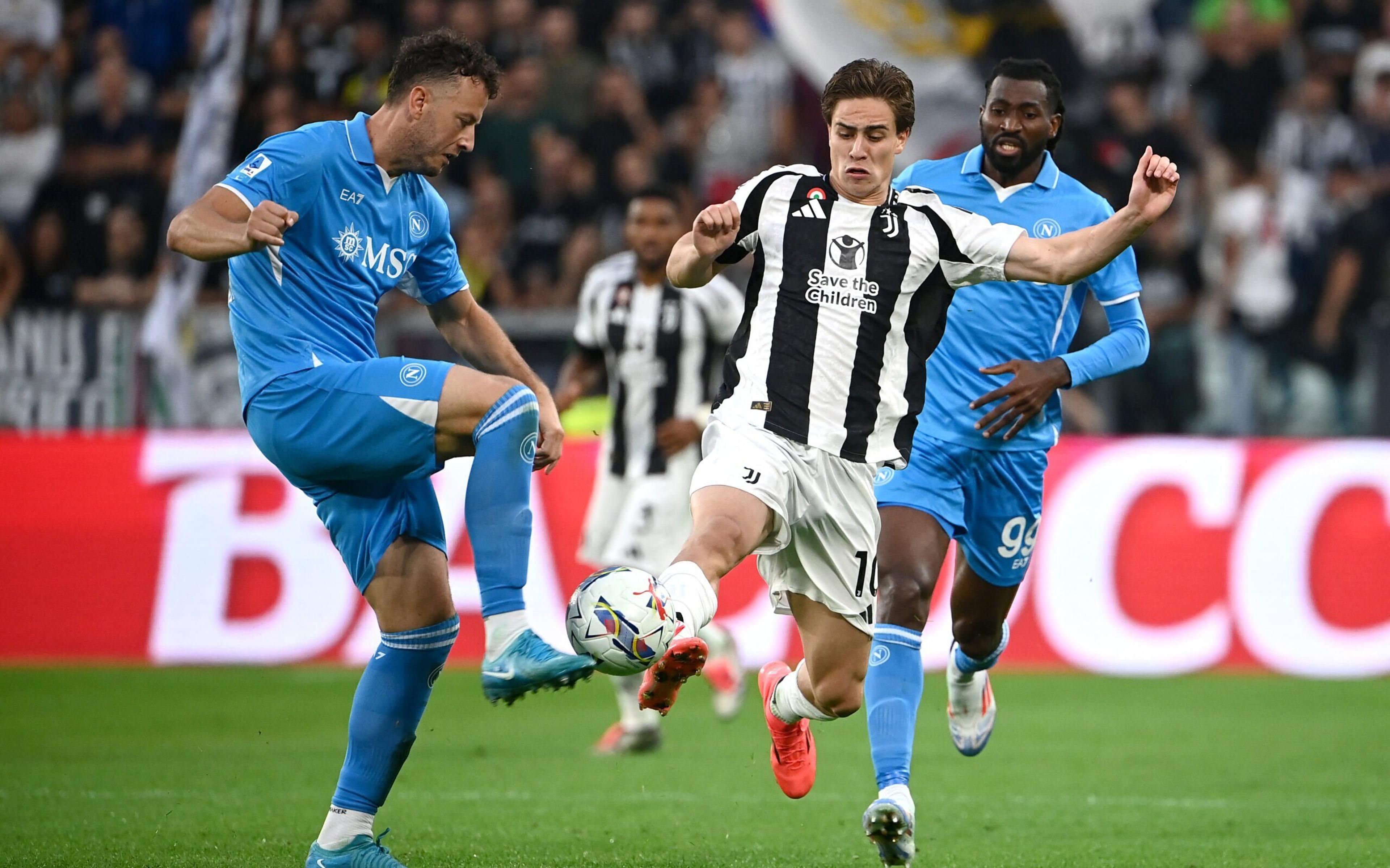 Juventus e Napoli fazem clássico sem sal e empatam sem gols na Itália