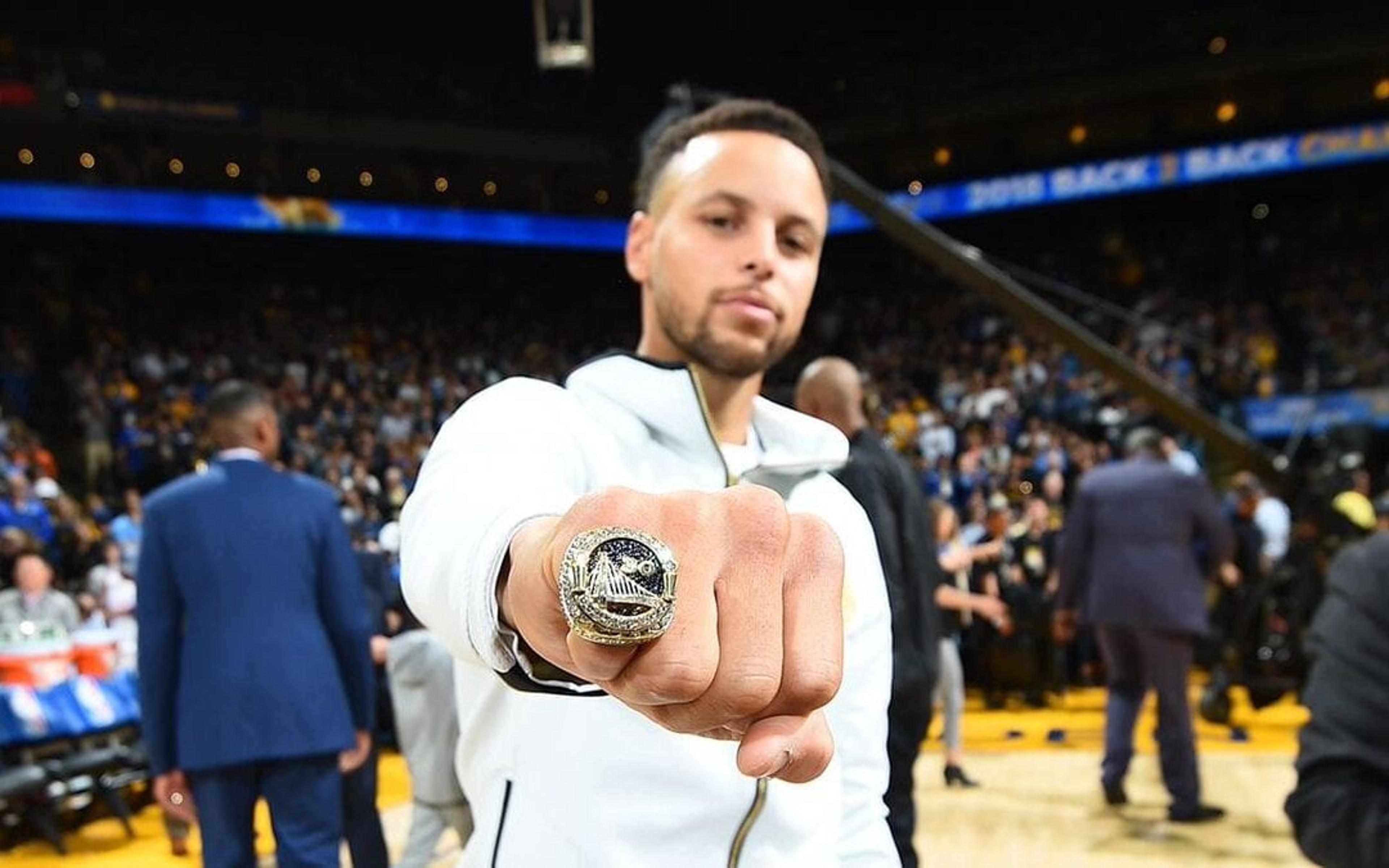 Stephen Curry revela desejo de ser dono de franquia da NBA: ‘Está definitivamente na mesa’