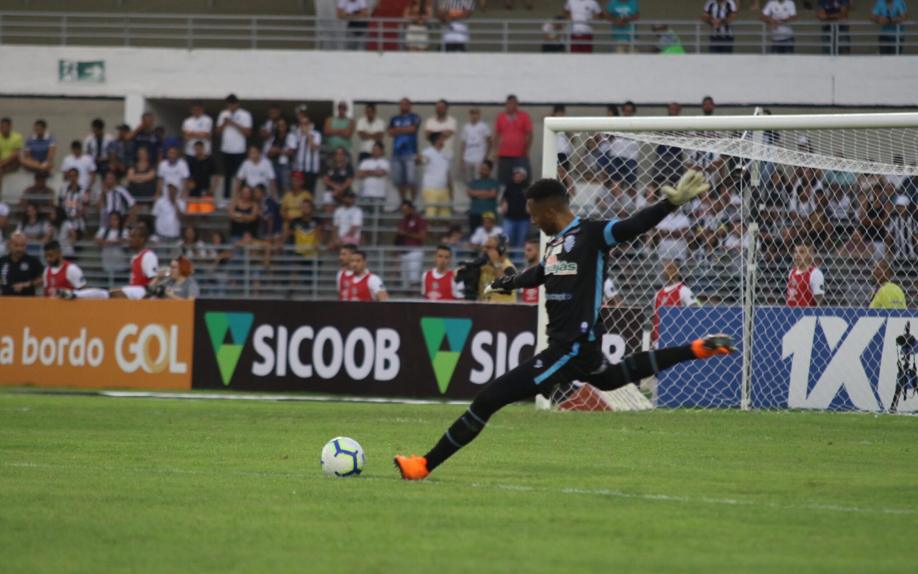 Gol de tiro de meta é válido? Veja o que diz a regra do futebol