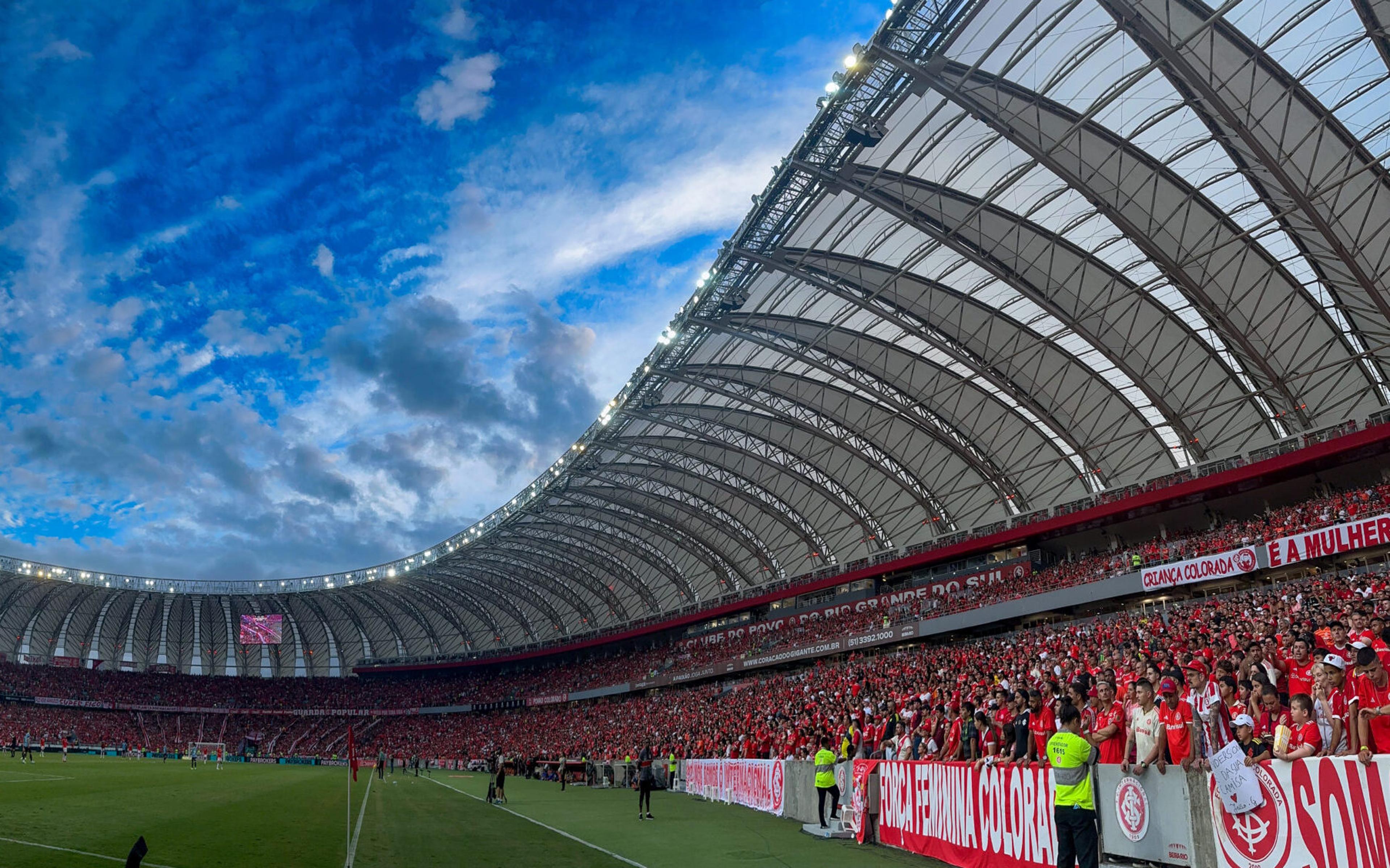 Torcida do Inter esgota ingressos para o Gre-Nal 443