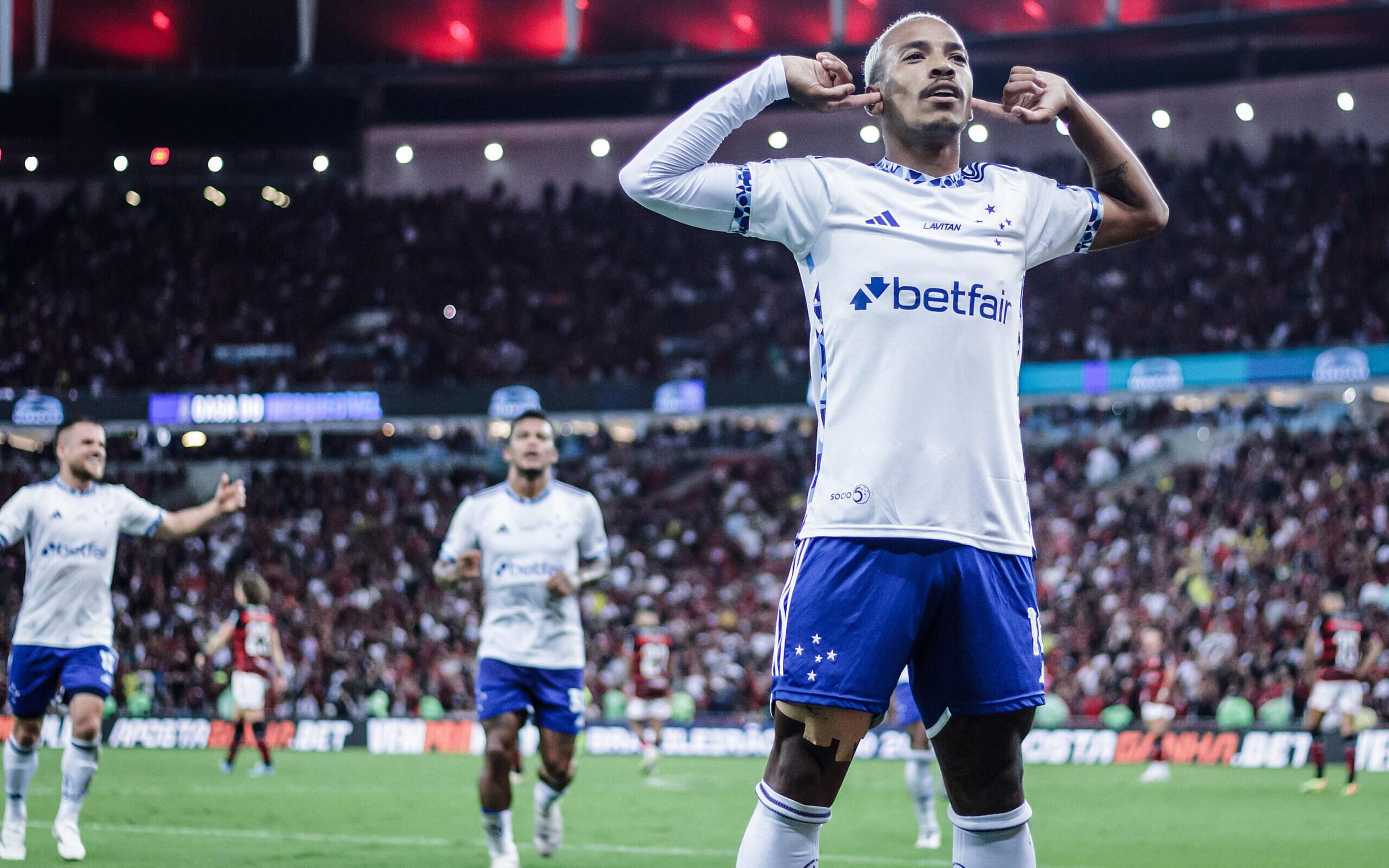 Matheus Pereira, do Cruzeiro, divulga reação após ser convocado