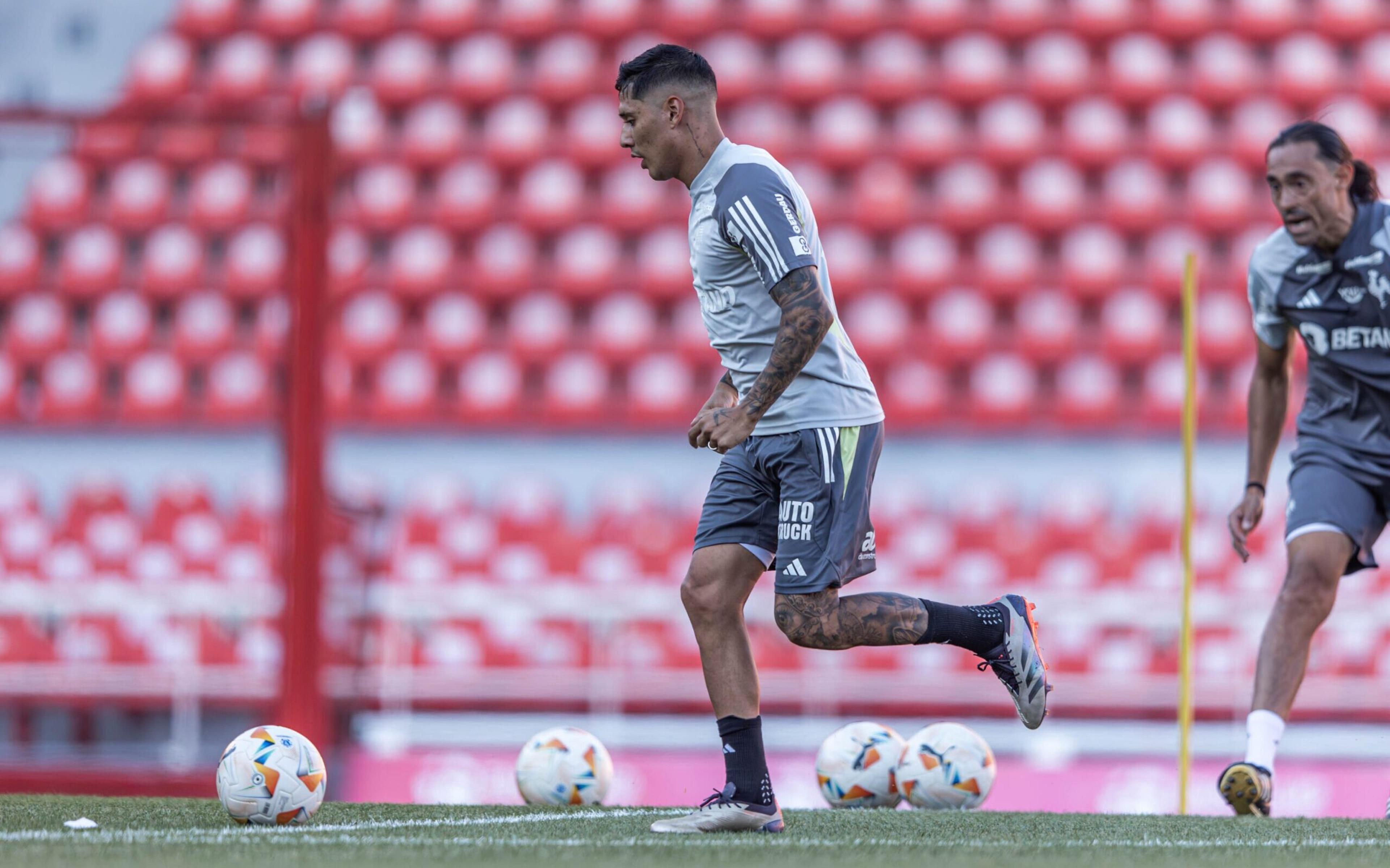 Contra o River, meia do Atlético-MG pode voltar aos gramados