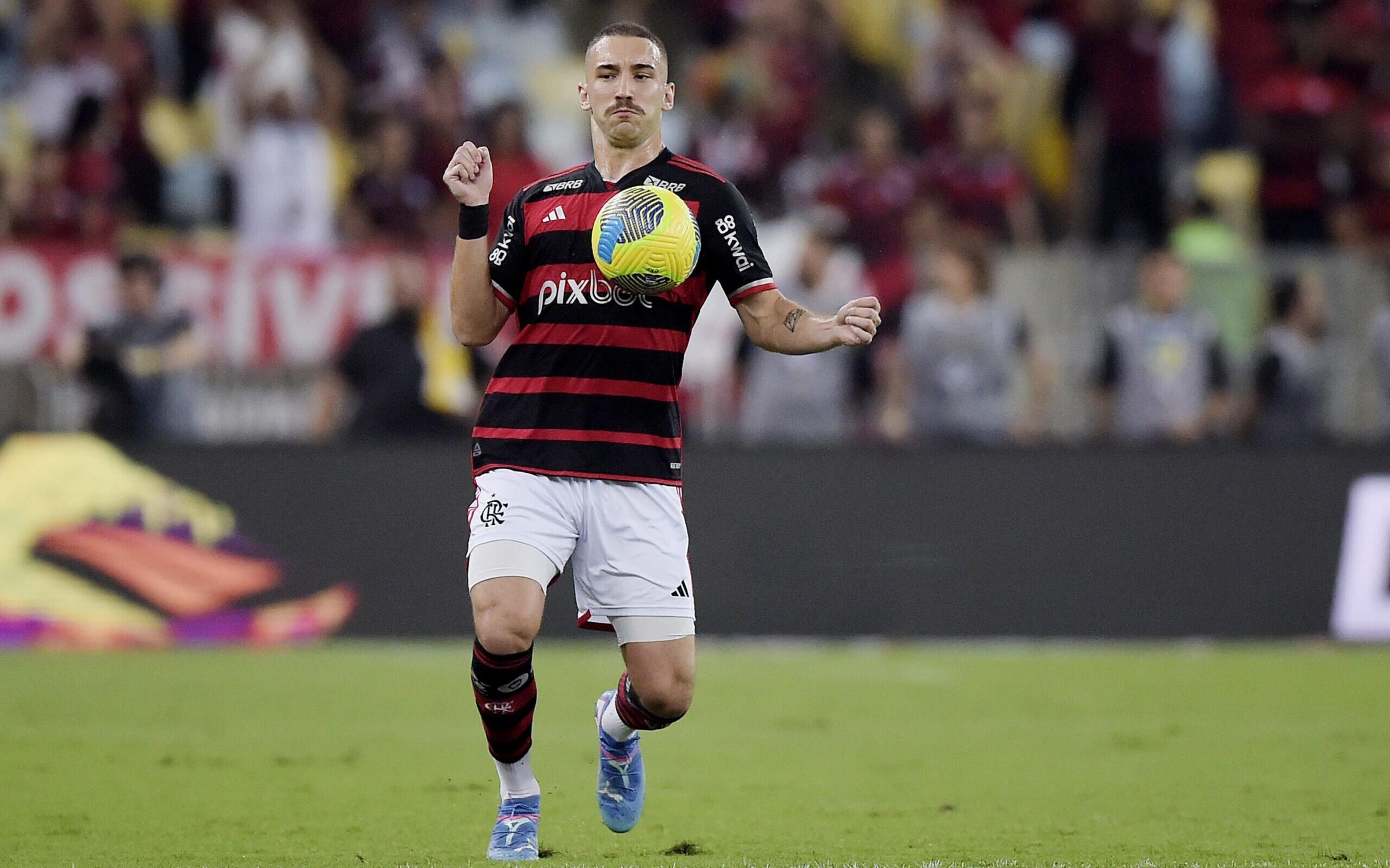 Filipe Luís explica opção por Léo Ortiz em vez de Fabrício Bruno no Flamengo