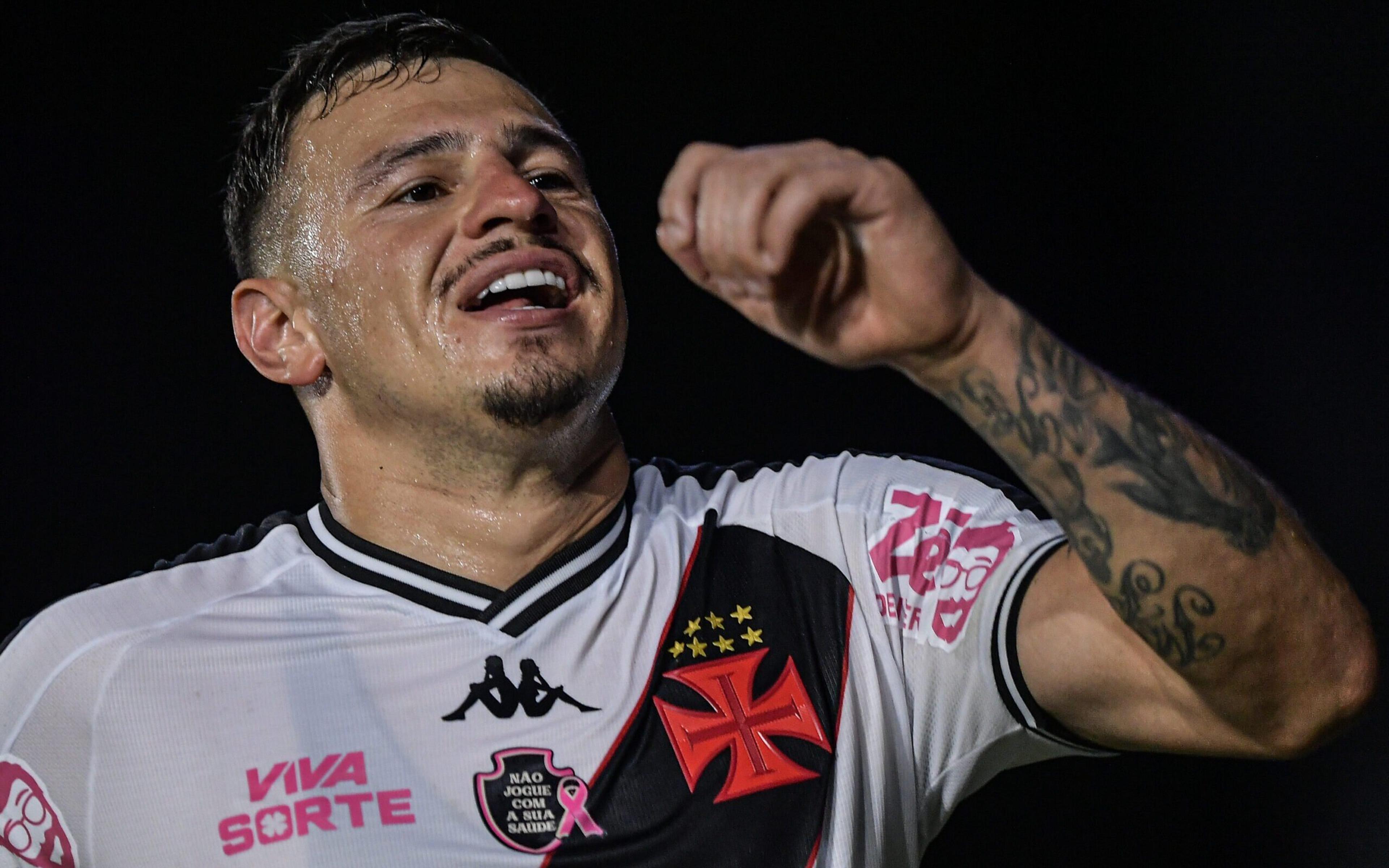 Hugo Moura supera críticas e assume protagonismo no Vasco