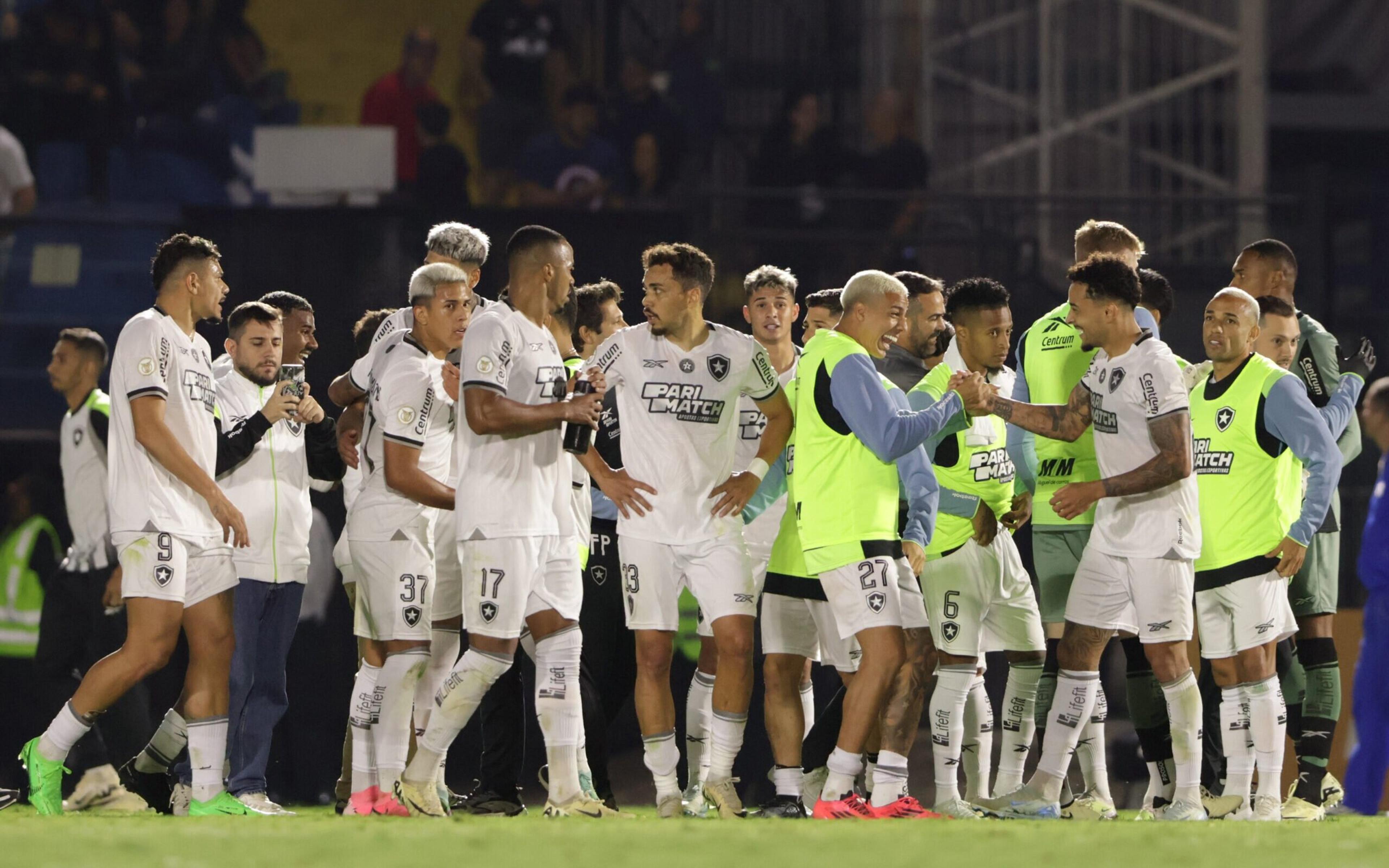 ANÁLISE: Maduro, Botafogo atinge campanha histórica no Brasileirão