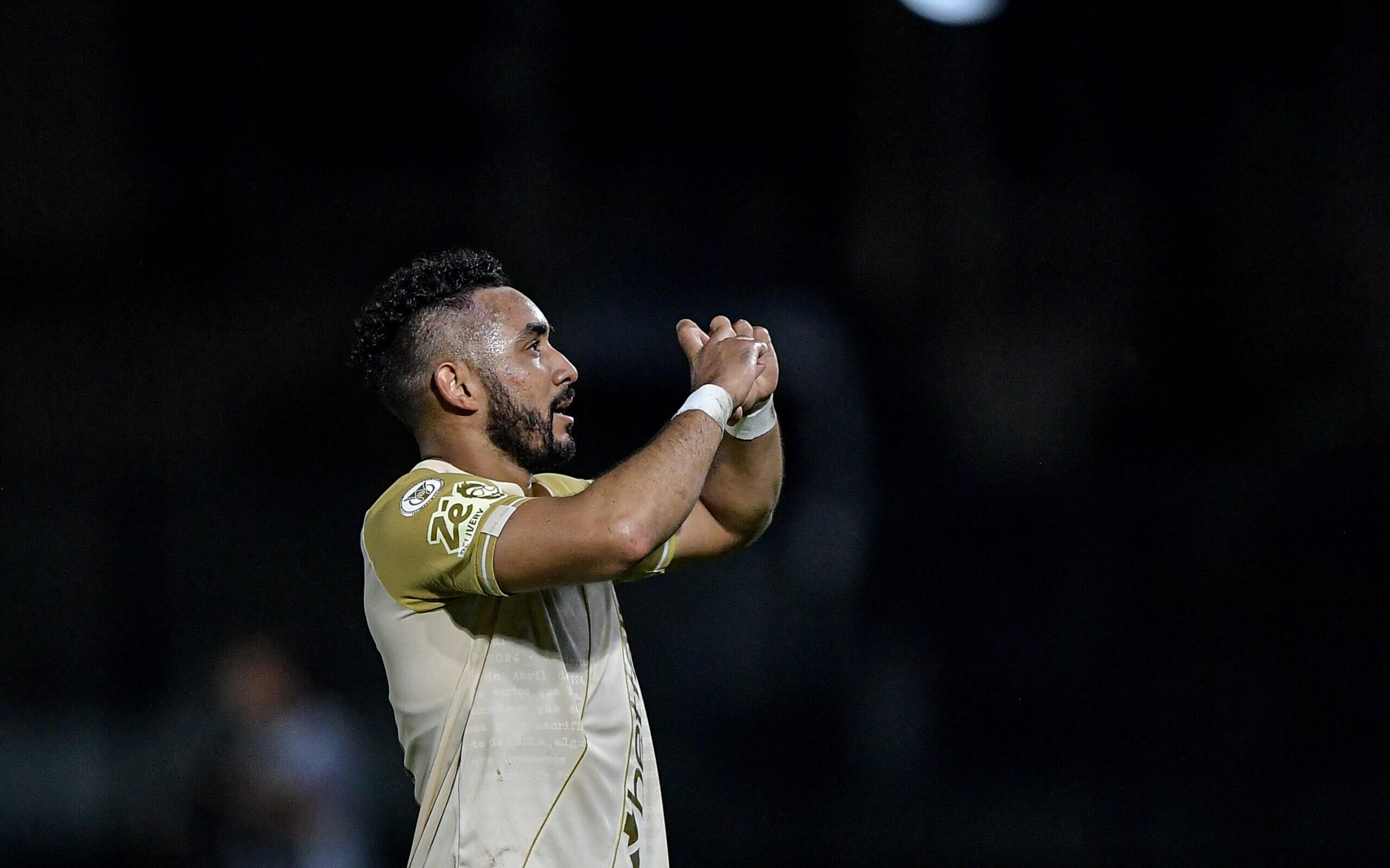 Torcedores do Vasco exaltam Payet: ‘Joga mais que o Rodri’