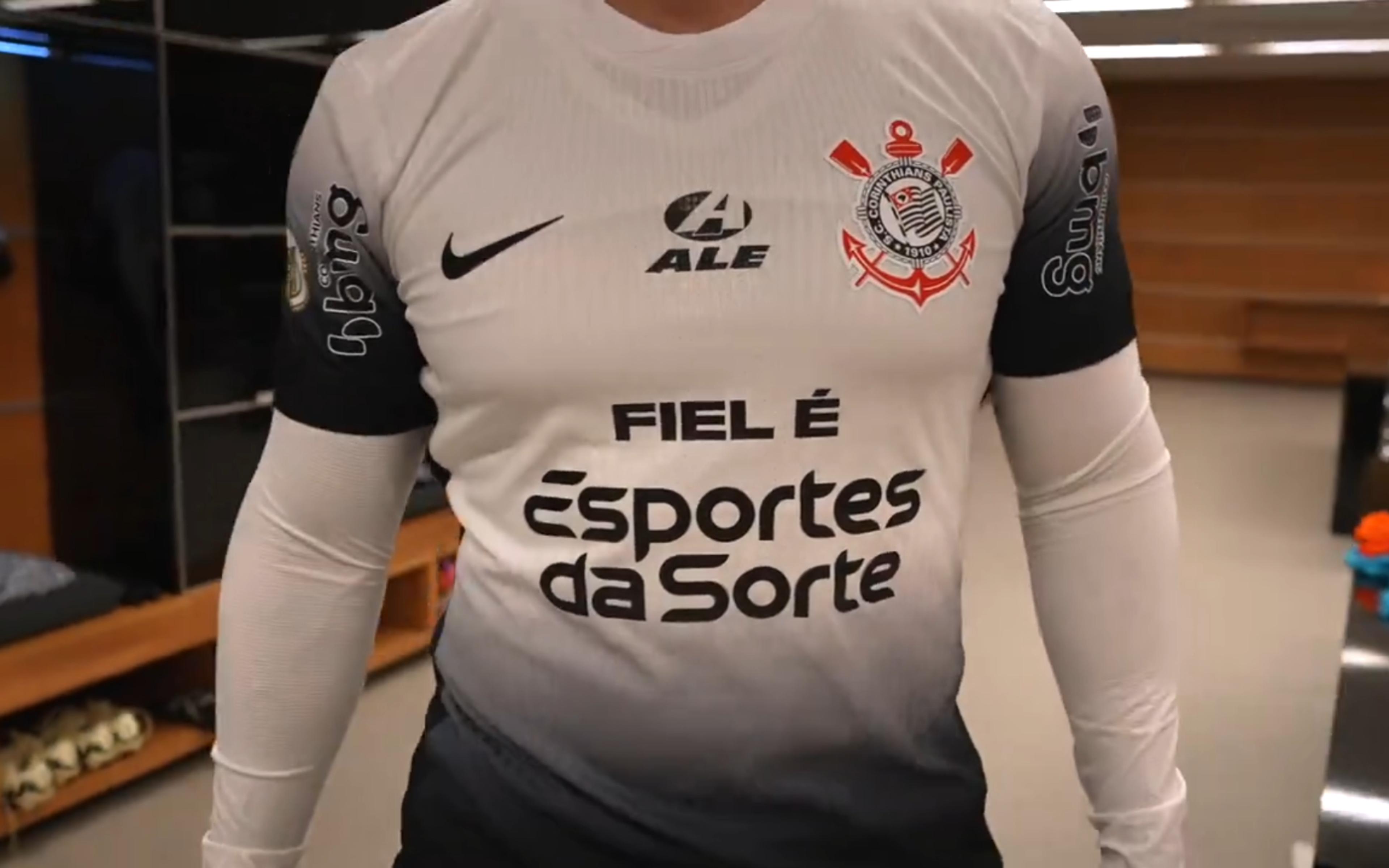 Corinthians manterá Esportes da Sorte no uniforme após mudança da CBF