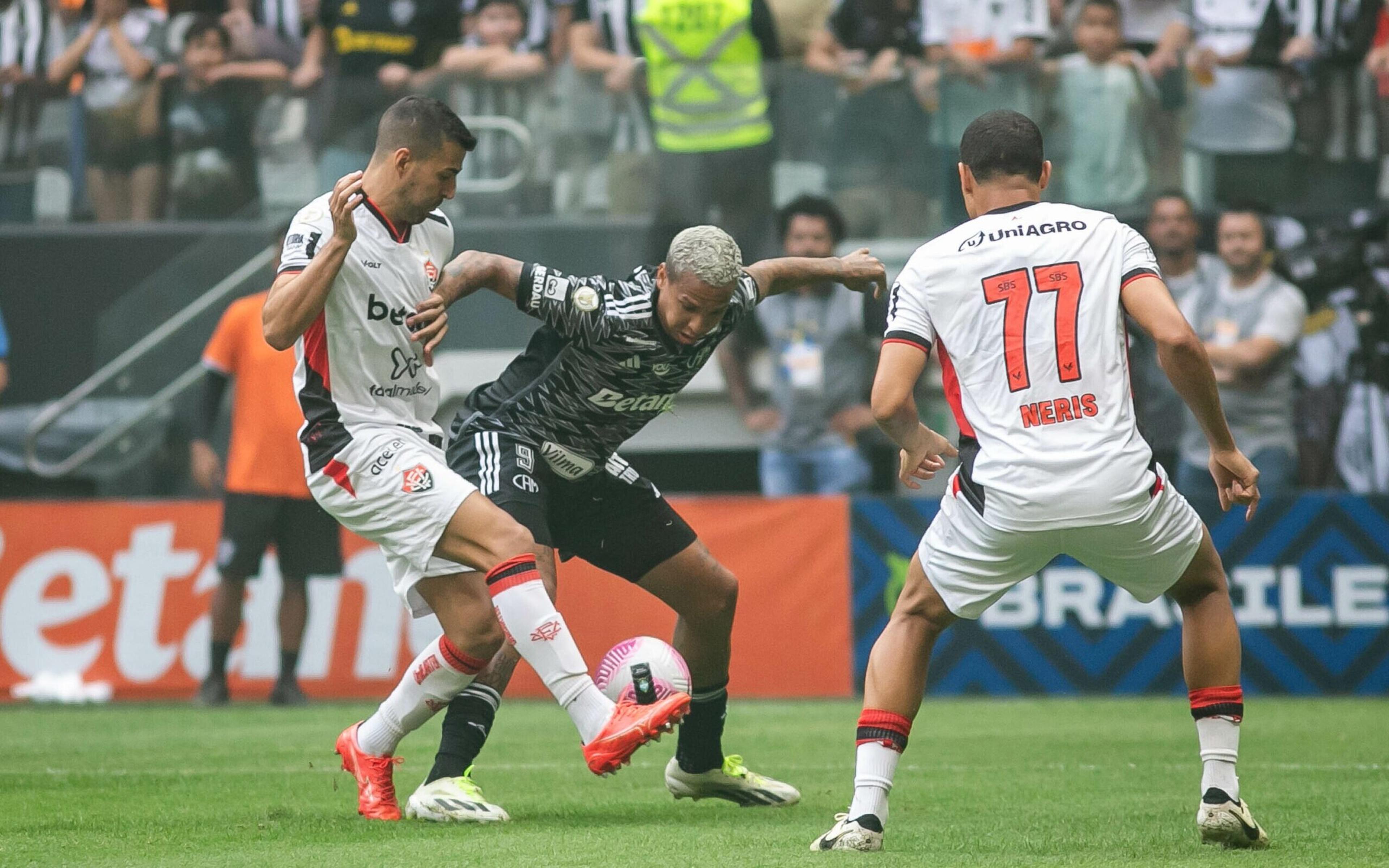 Em casa, Atlético-MG vacila e empata com Vitória pelo Brasileirão