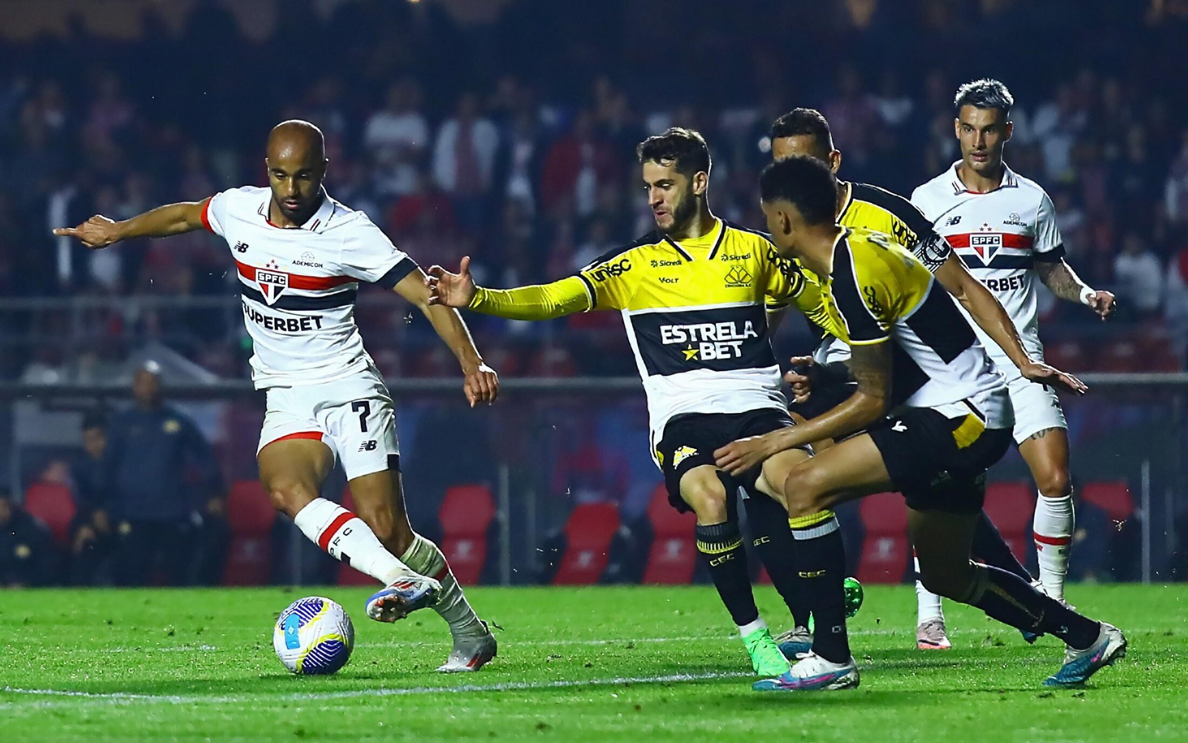 São Paulo está escalado para duelo contra o Criciúma; confira