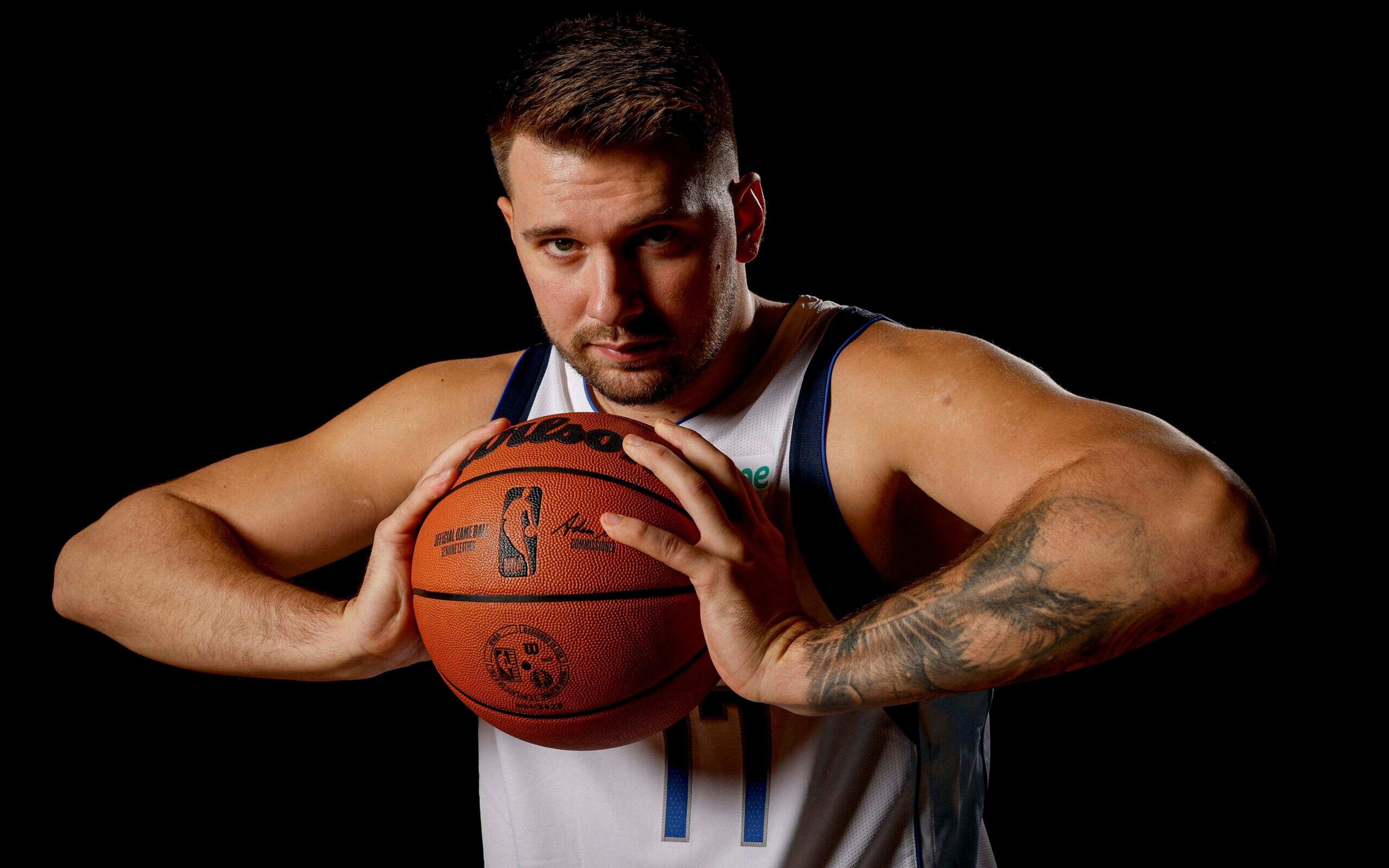 Mavericks faz mudanças no time e se torna um dos favoritos ao título da NBA