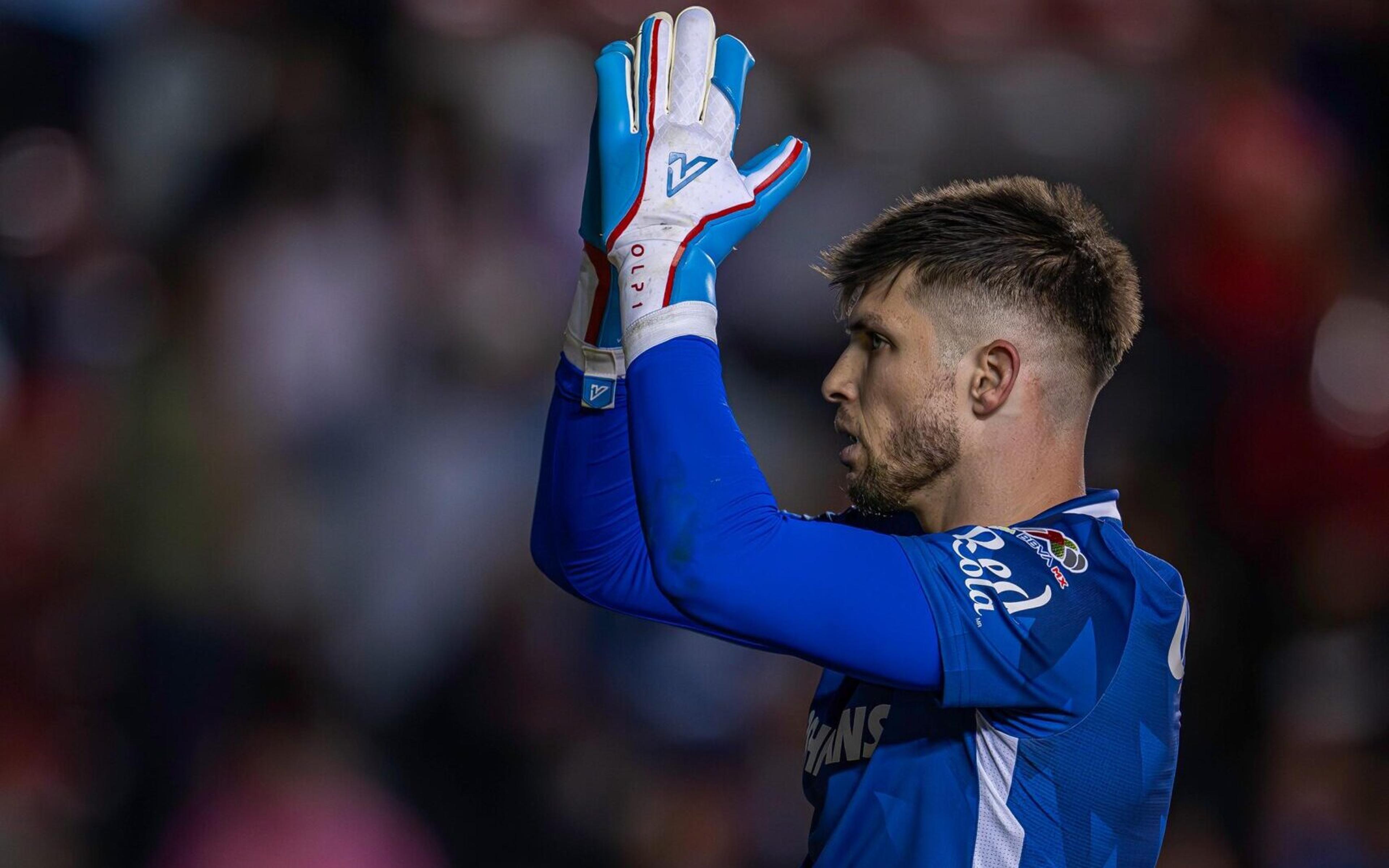 Tiago Volpi completa 100 jogos pelo Toluca brigando pela liderança e fim da fila no México