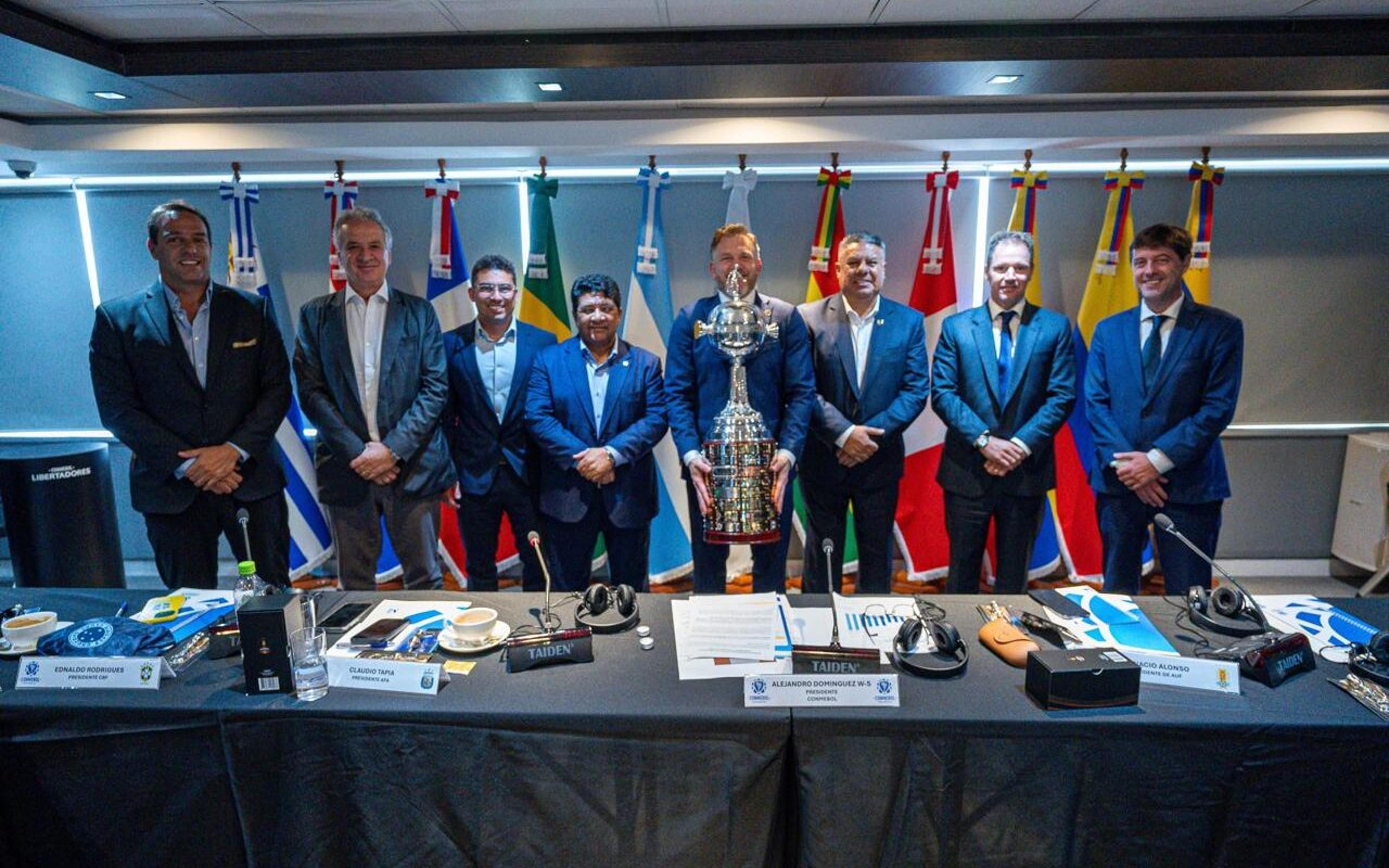 CEO do Botafogo participa de reunião sobre Libertadores na Conmebol: “uma honra”