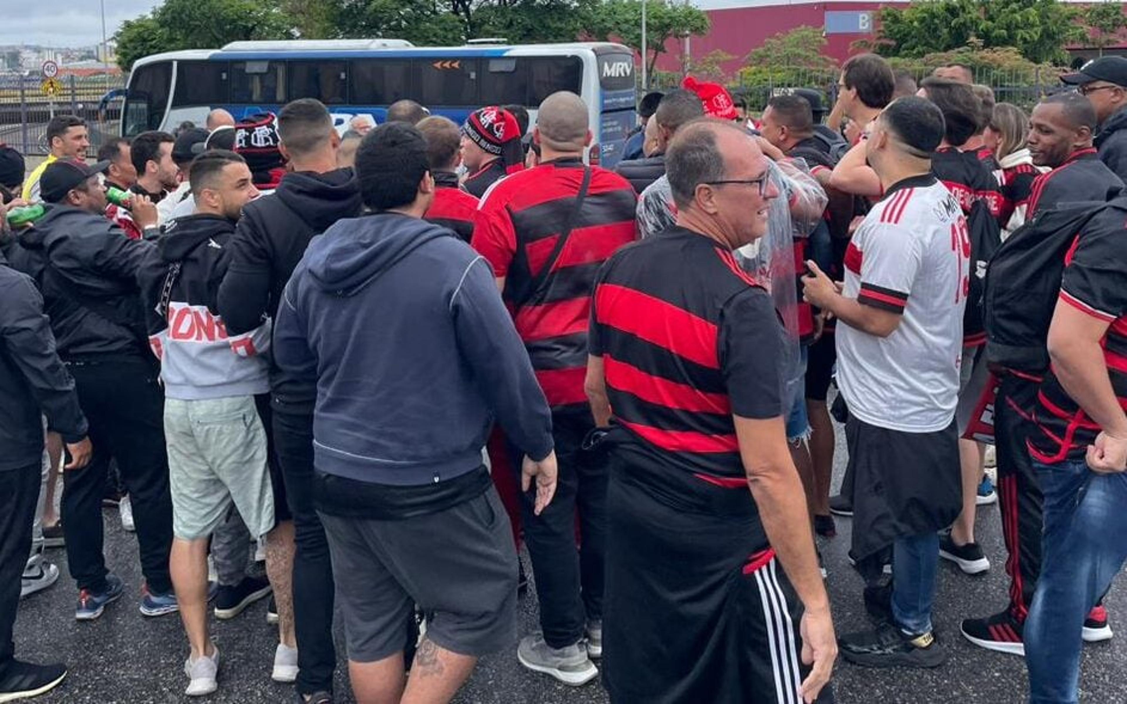 Corinthians x Flamengo: o ambiente de tensão mesmo antes de a bola rolar