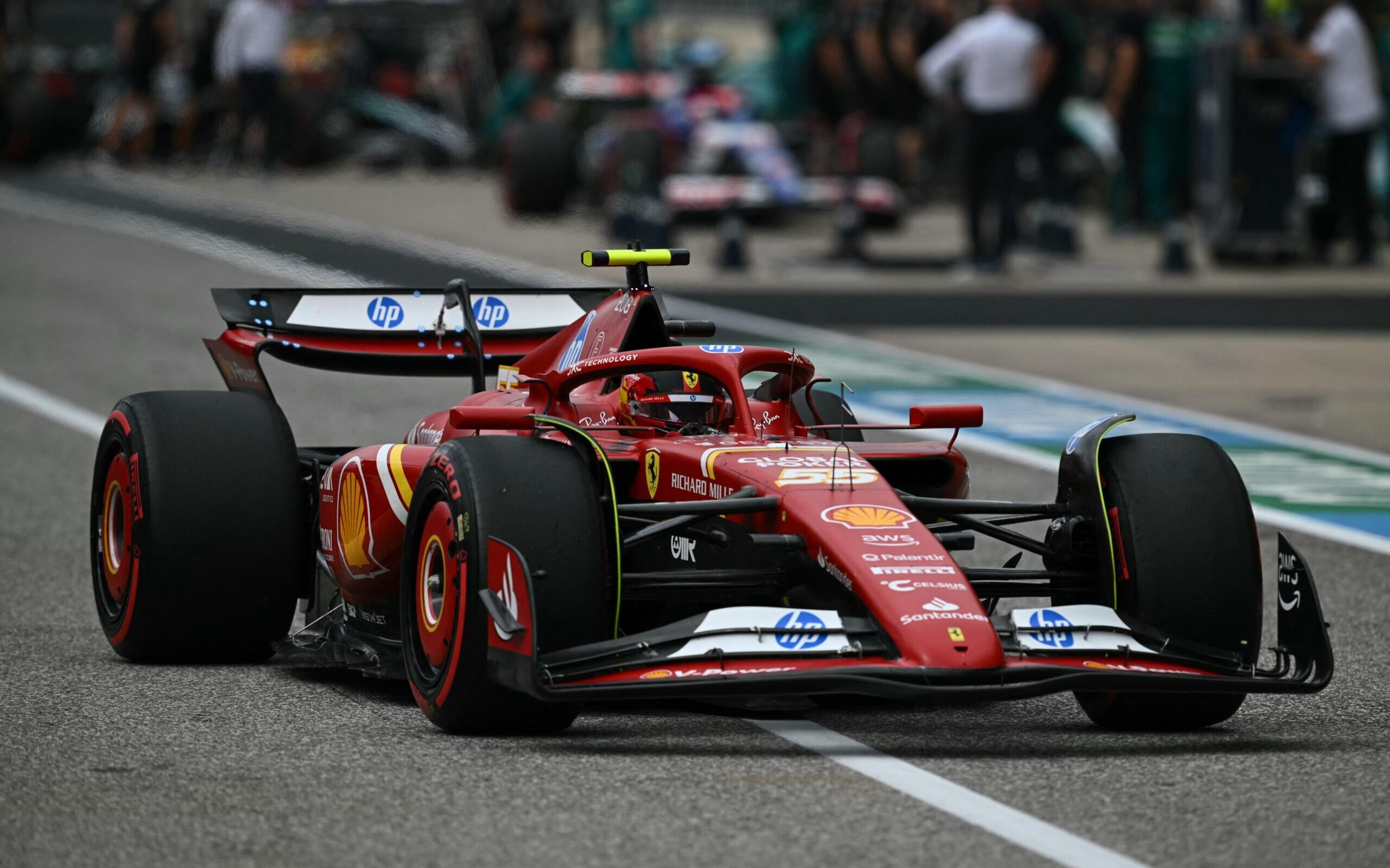 Sainz bate Leclerc e puxa 1-2 da Ferrari em único treino livre do GP dos EUA de F1