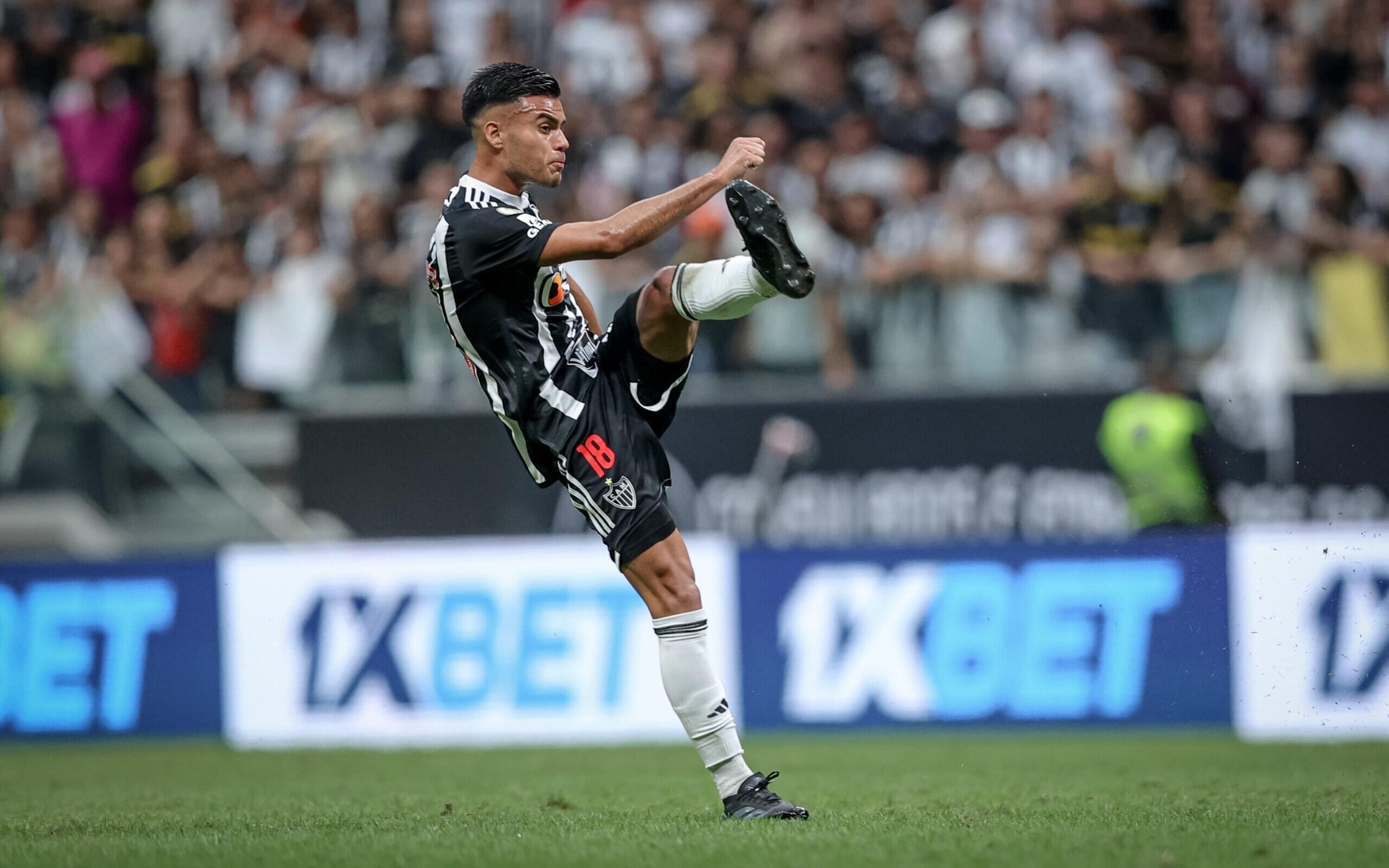 Torcedores vão à loucura com gol de Fausto Vera: ‘Eu te amo’