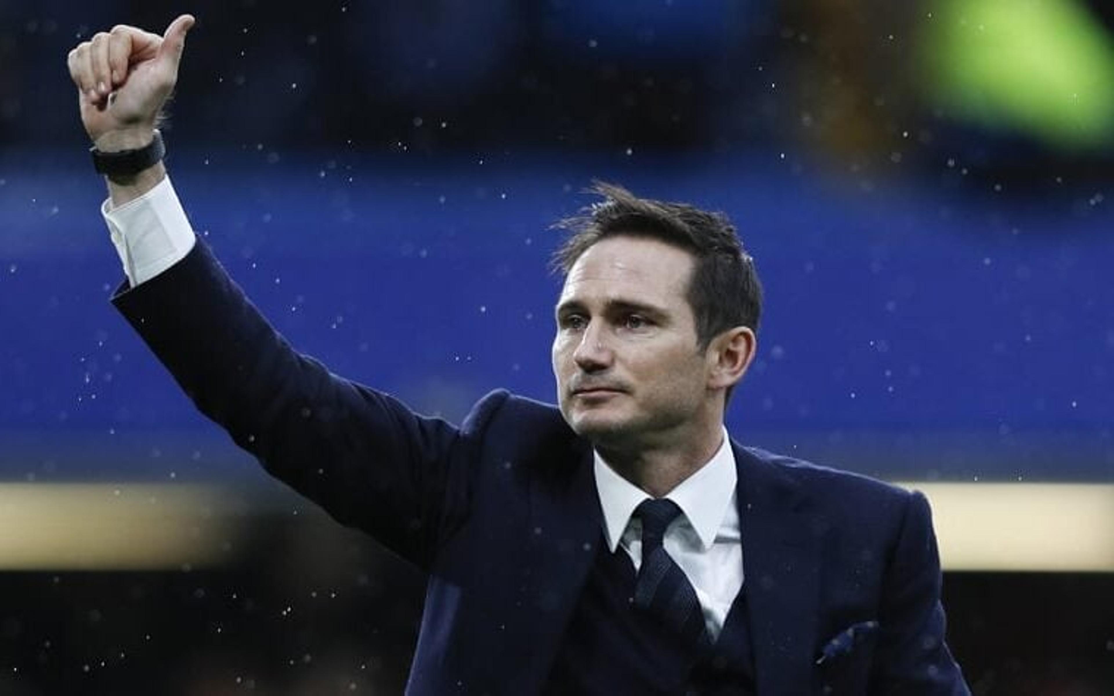 Polícia da Austrália apreende mais de R$ 200 milhões em drogas embaladas com foto de Frank Lampard