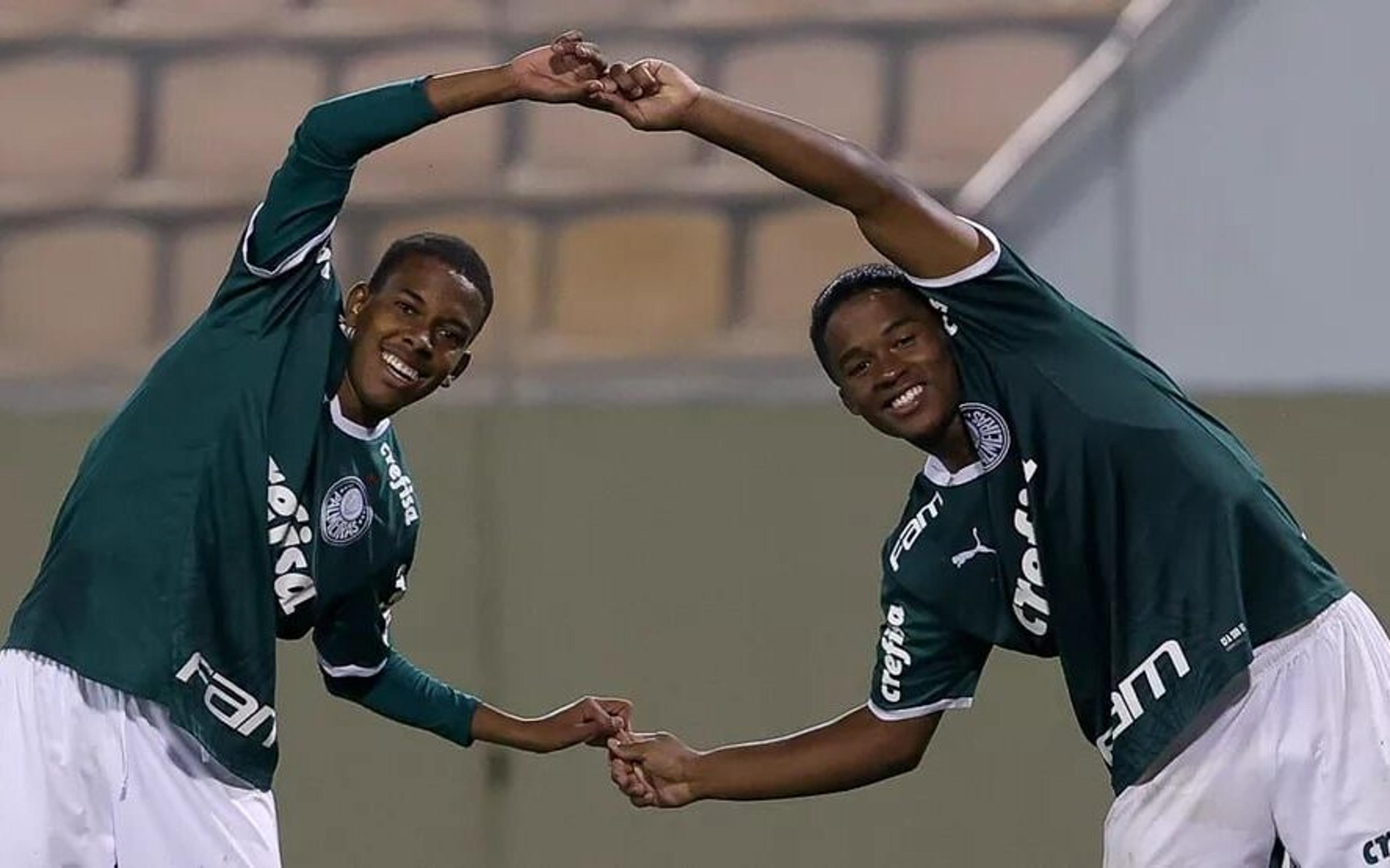 Estêvão, do Palmeiras, fica perto de dobrar marca de Endrick no Brasileirão