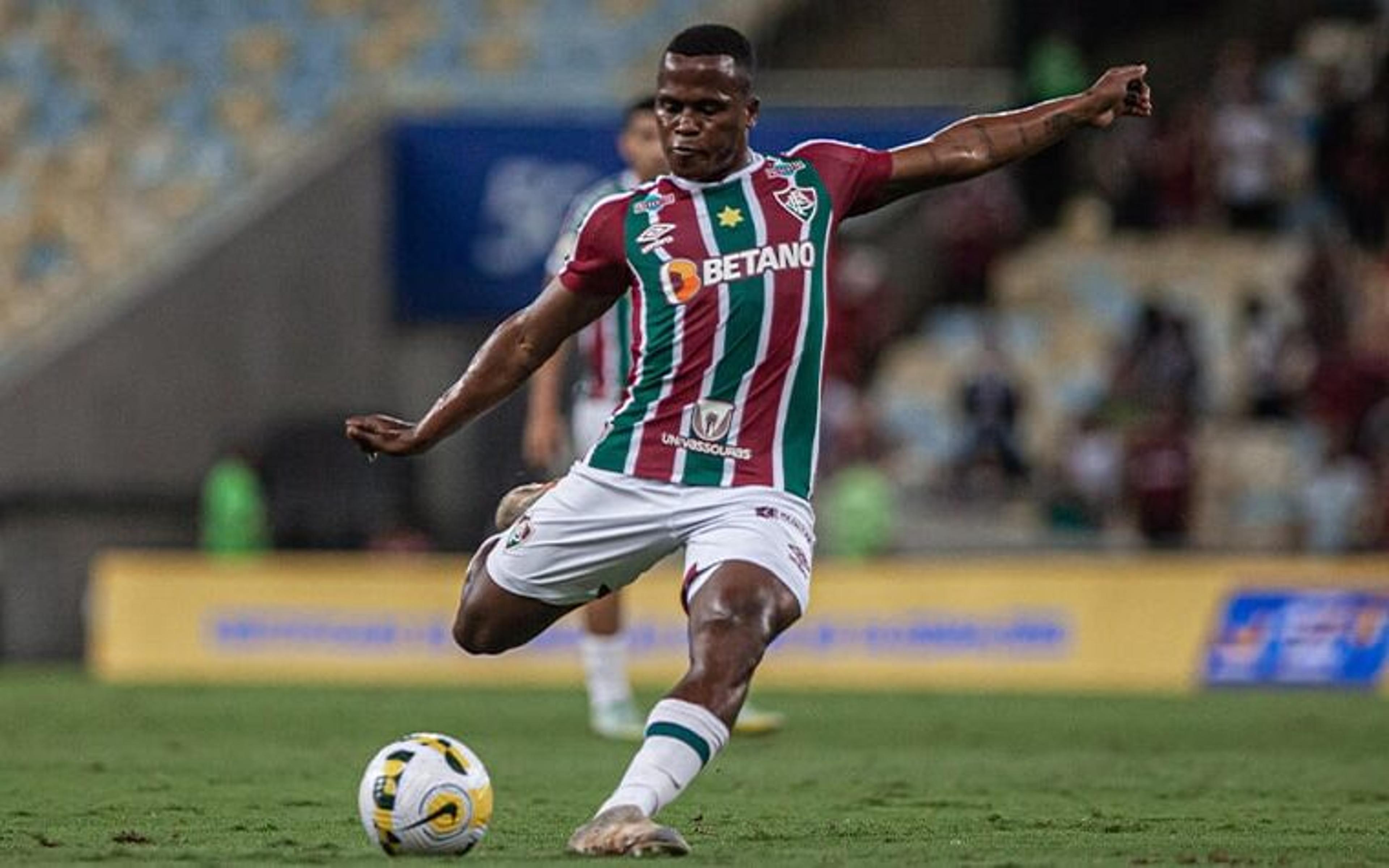 Presidente do Fluminense abre o jogo sobre futuro de Arias: ‘Ele queria sair’