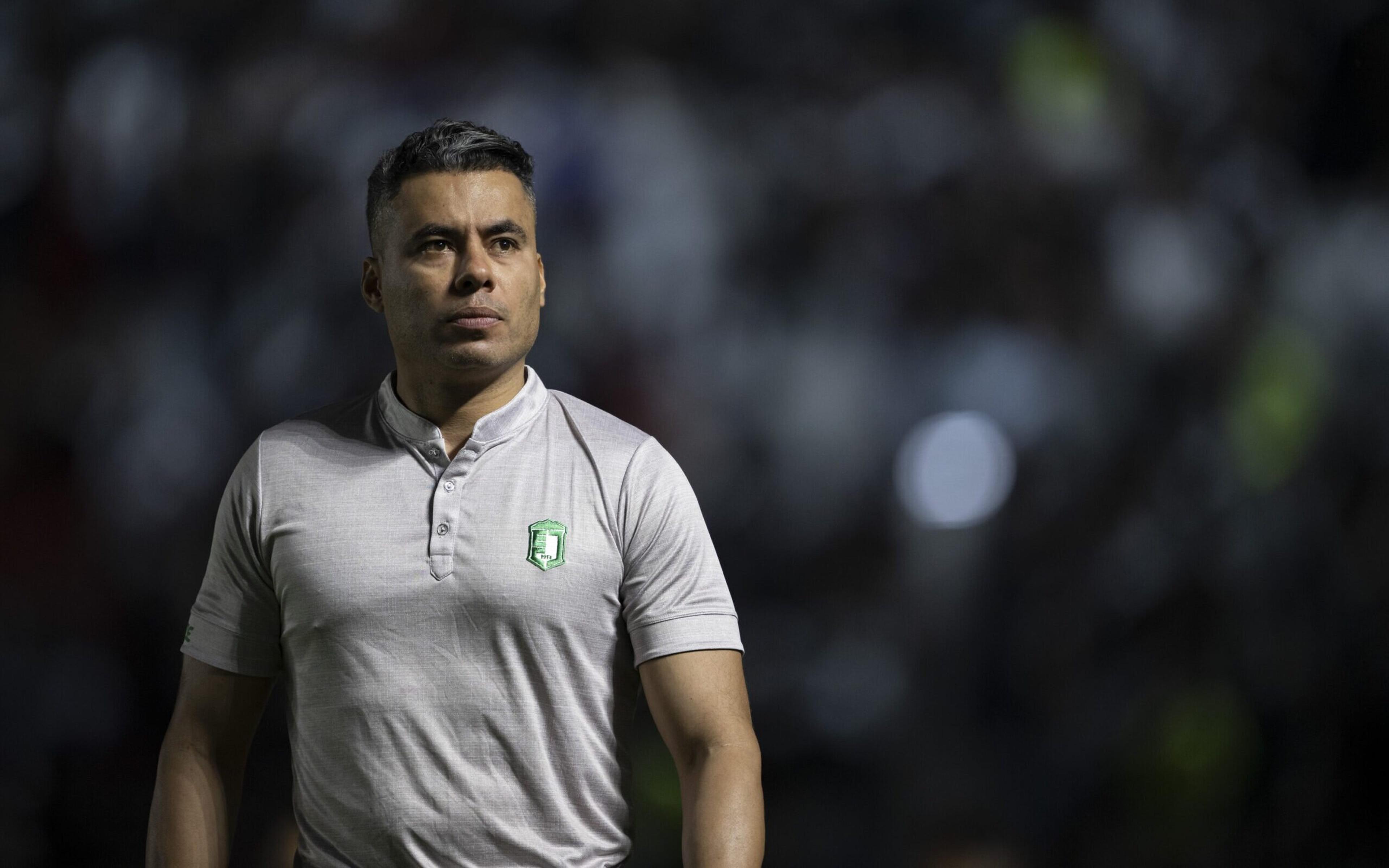 Jair Ventura reclama da arbitragem em Vasco x Juventude