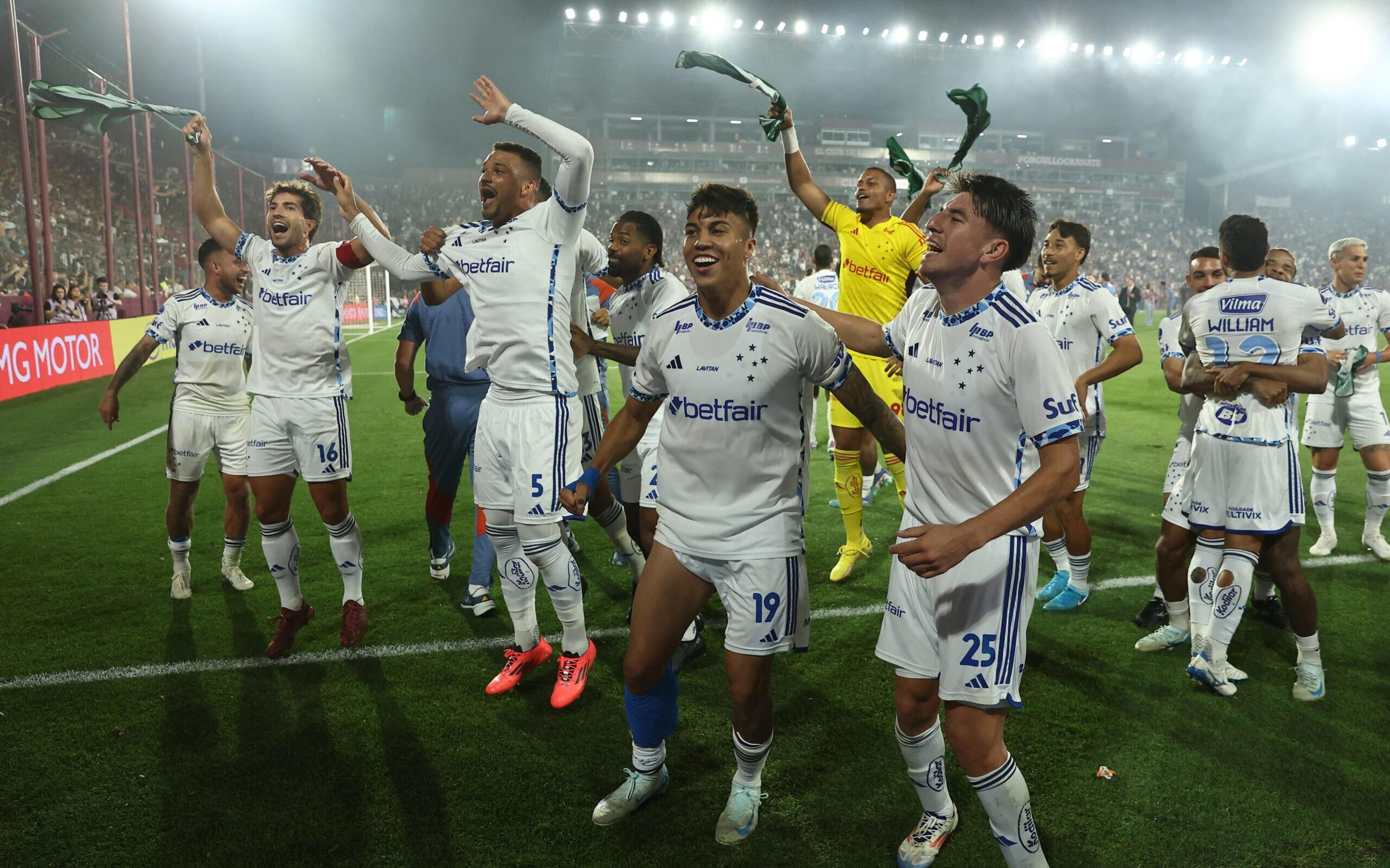 Cruzeiro garante prêmio milionário como finalista da Sul-Americana