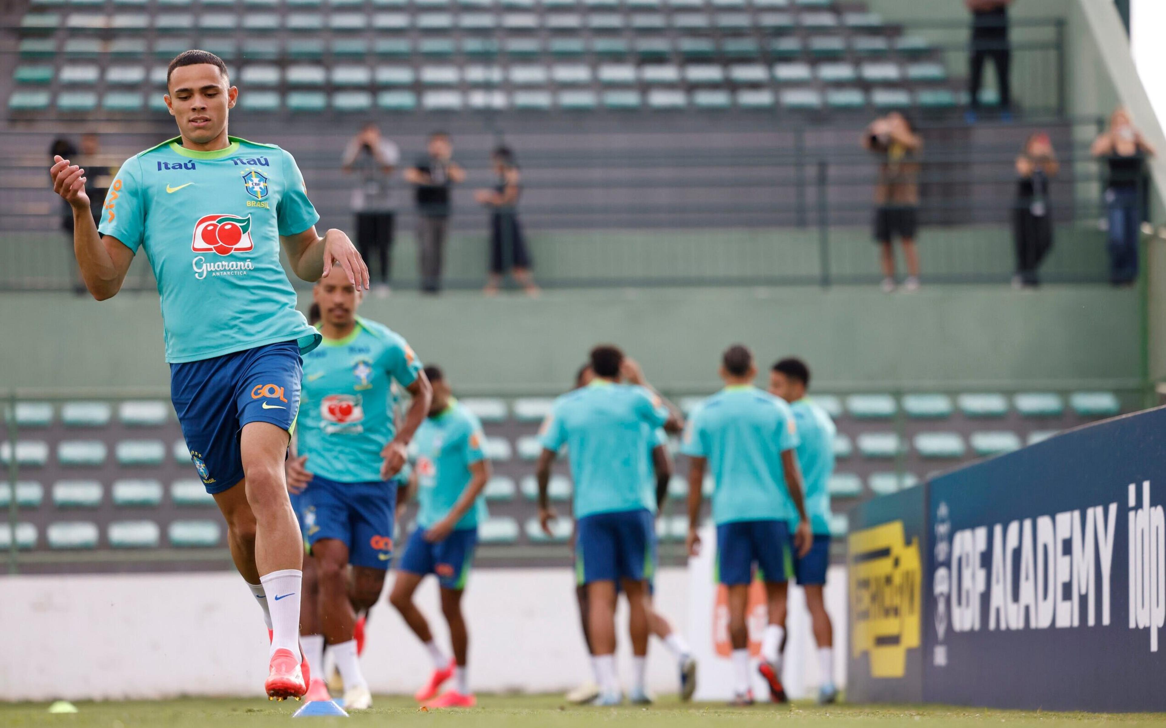 Quem é Vanderson, lateral titular da Seleção Brasileira?