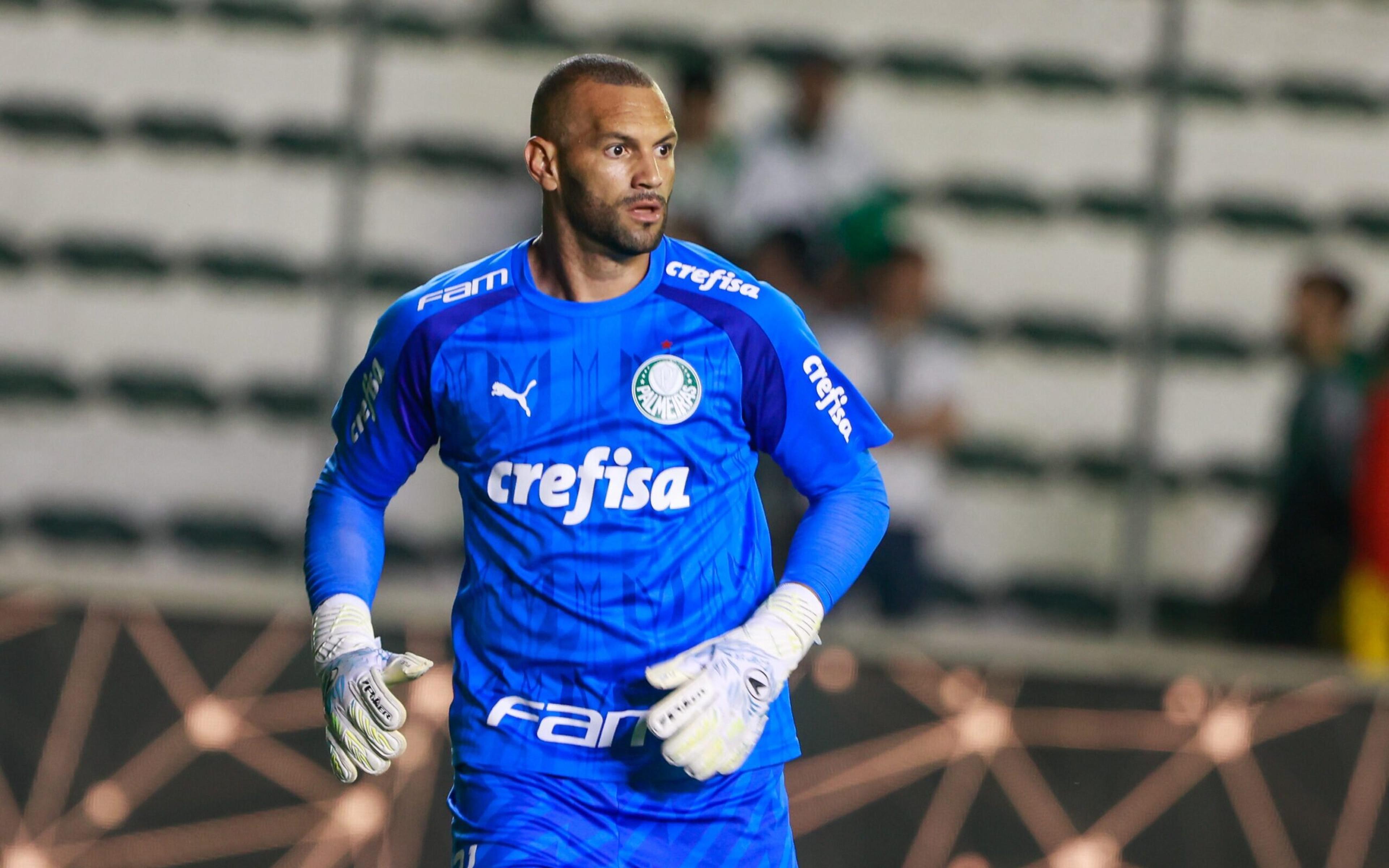 Torcedores do Palmeiras ficam na bronca com Weverton: ‘Goleiro de várzea’