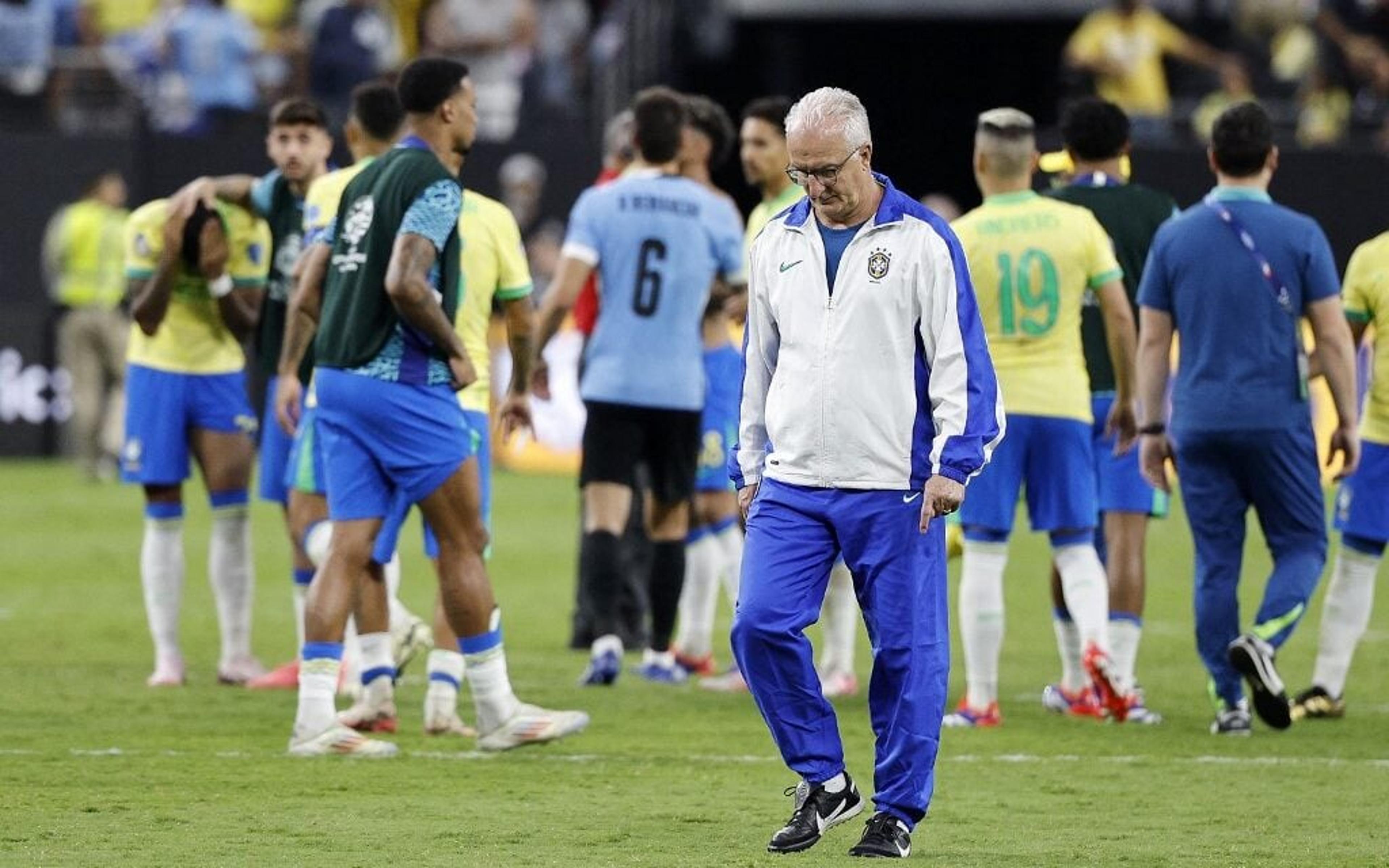 Seleção Brasileira ainda não marcou gol no Uruguai de Marcelo Bielsa